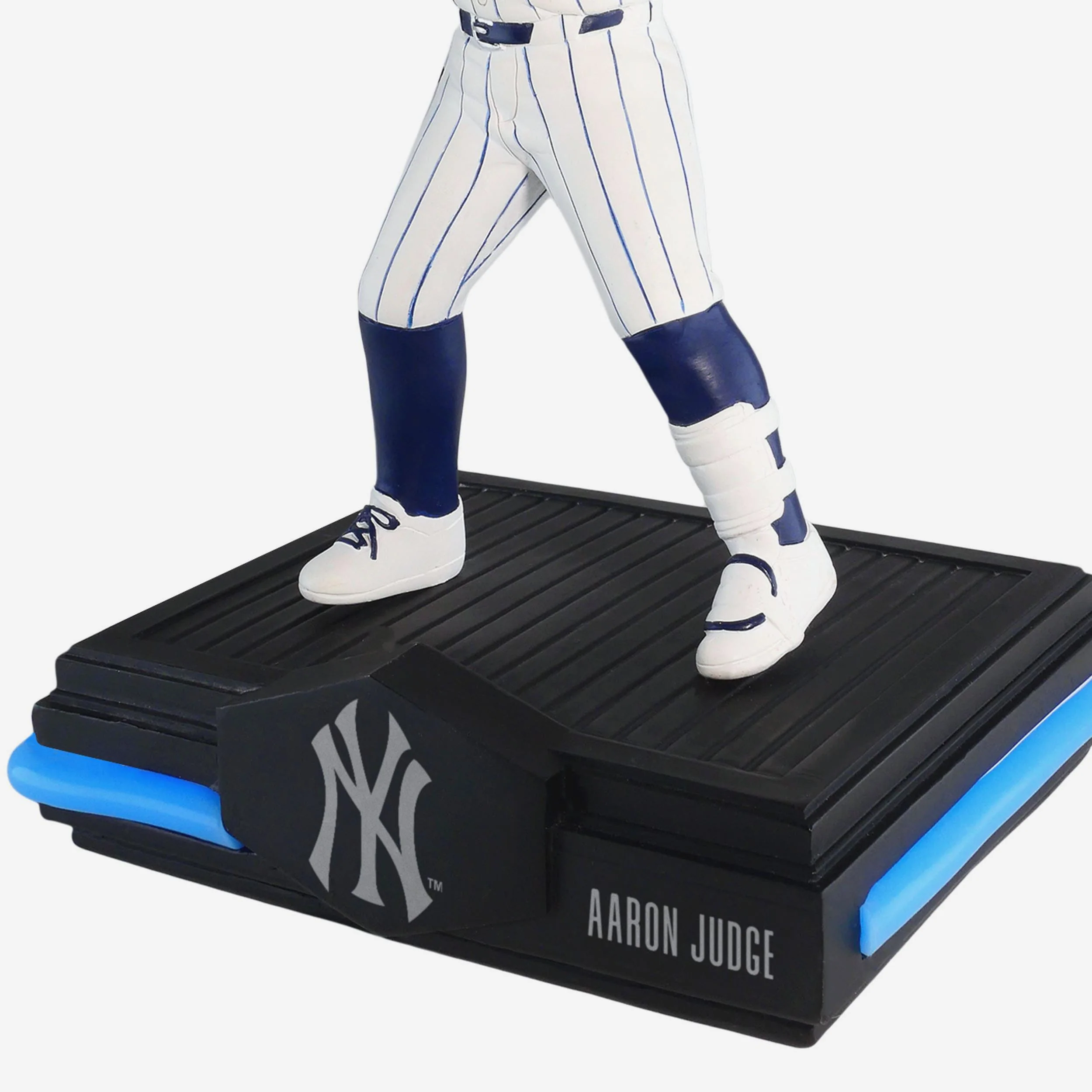 Aaron Judge New York Yankees 2026 Light Up Bat Bobblehead - Image 4