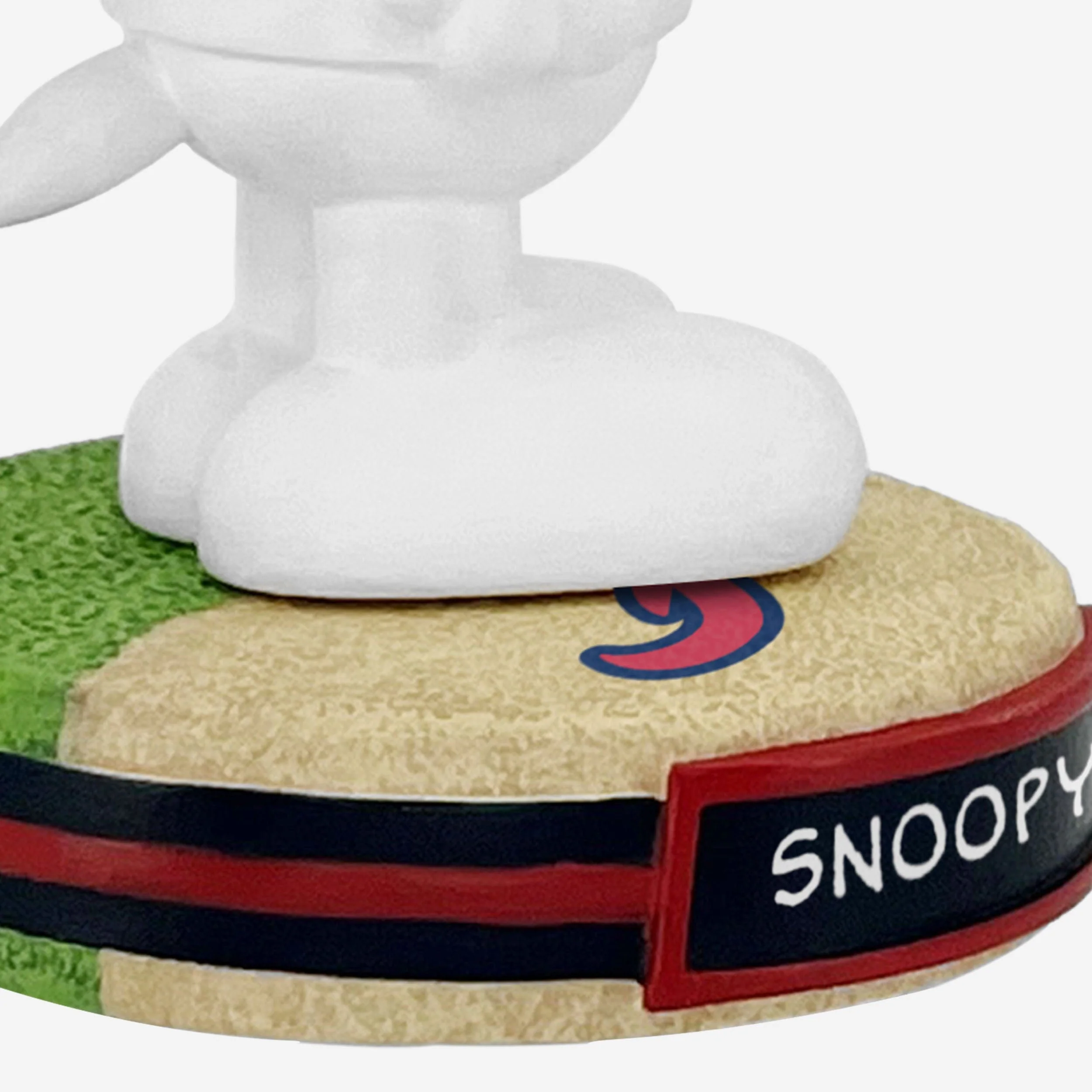 Atlanta Braves Snoopy Peanuts Mini Bighead Bobblehead - Image 3
