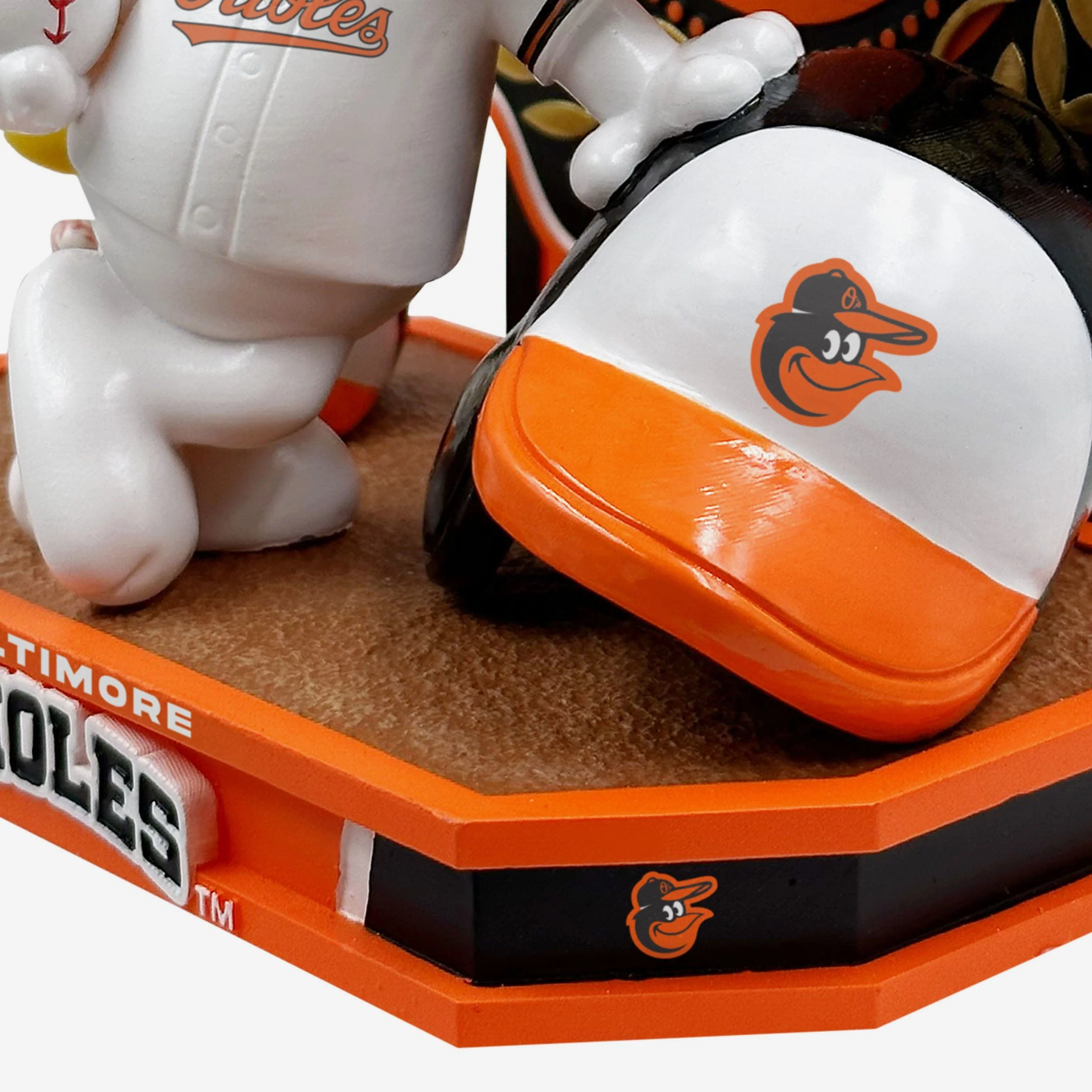Baltimore Orioles Snoopy & Woodstock Joe Cool Peanuts Dual Bobblehead - Image 3