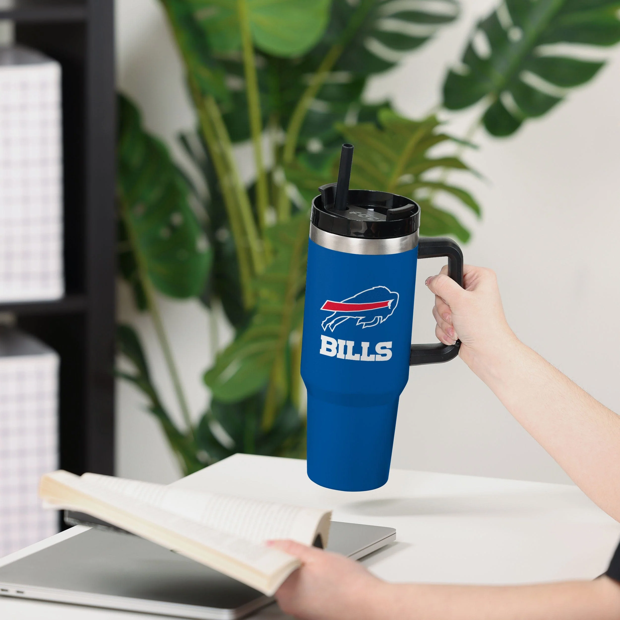 Buffalo Bills 40 oz XL Tumbler - Image 4