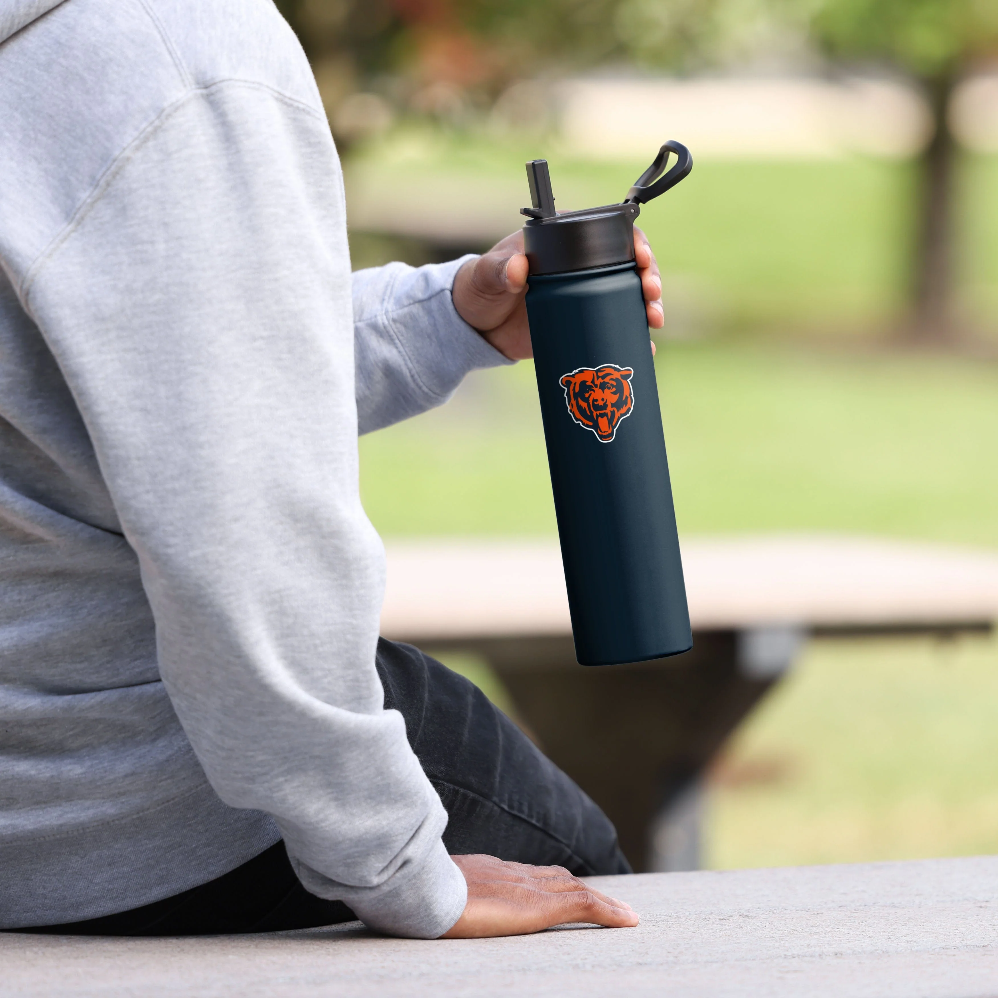 Chicago Bears Team Color Insulated Bottle - Image 4