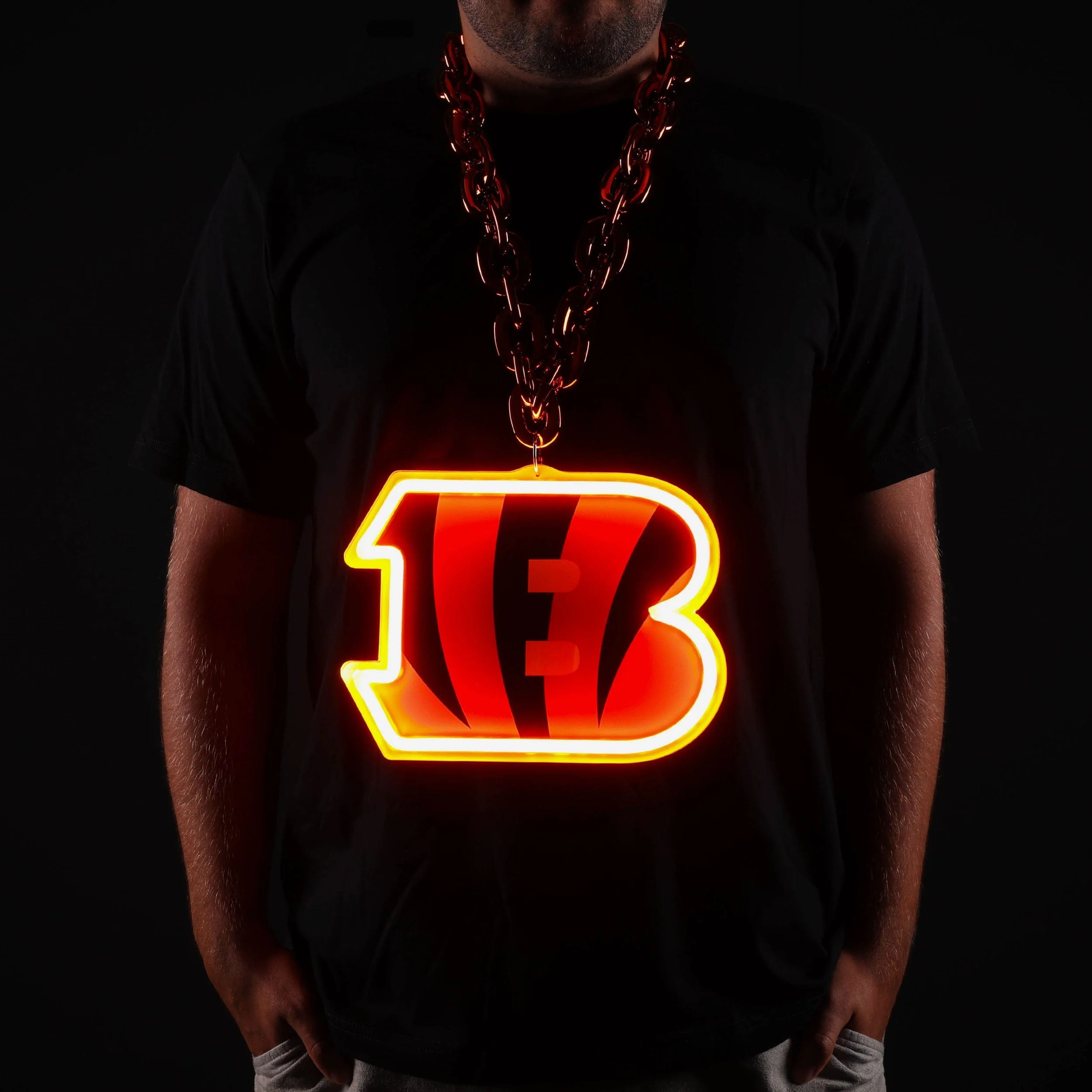 Cincinnati Bengals Neon Light Up Big Logo Chain - Image 3