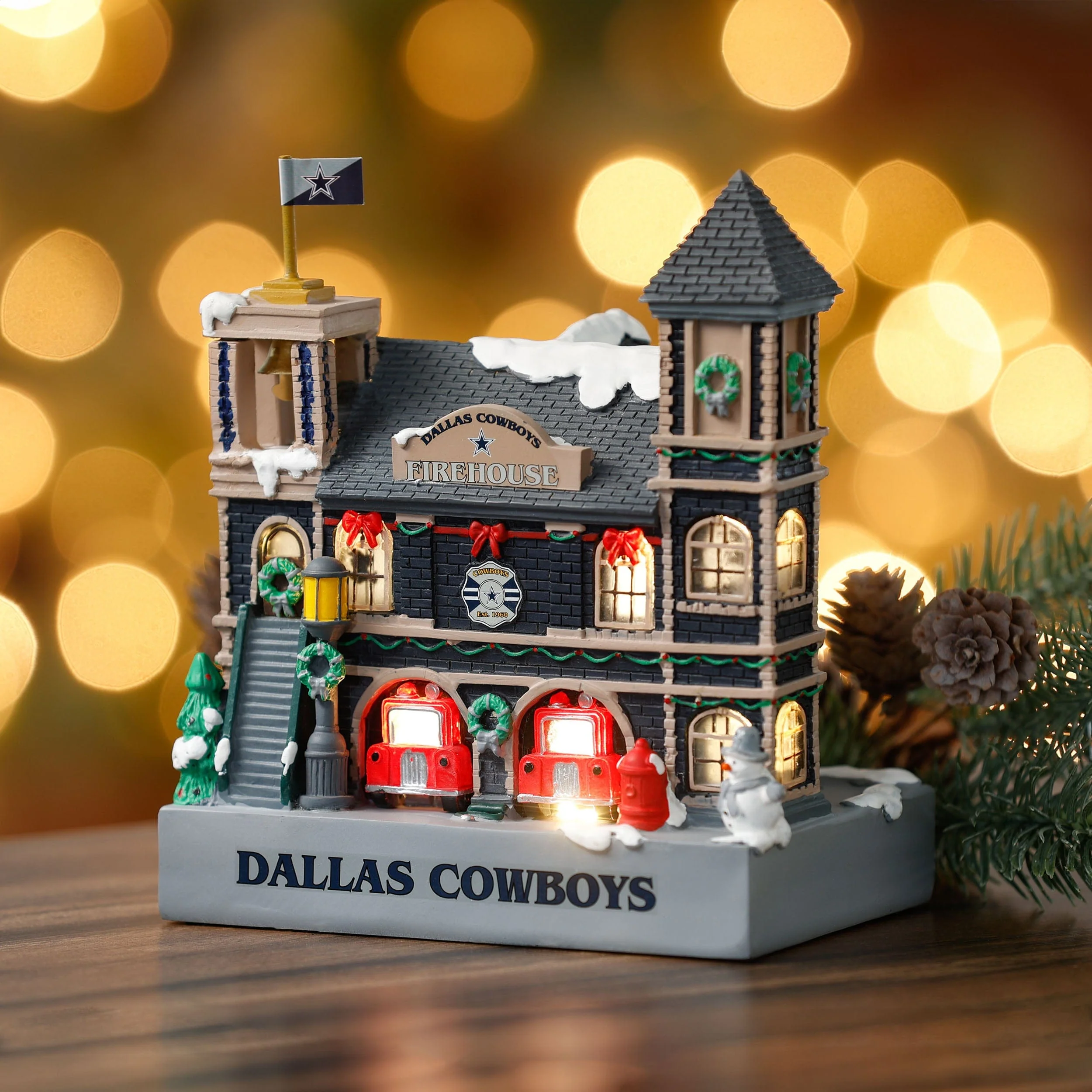 Dallas Cowboys Light Up Resin Team Firehouse - Image 2