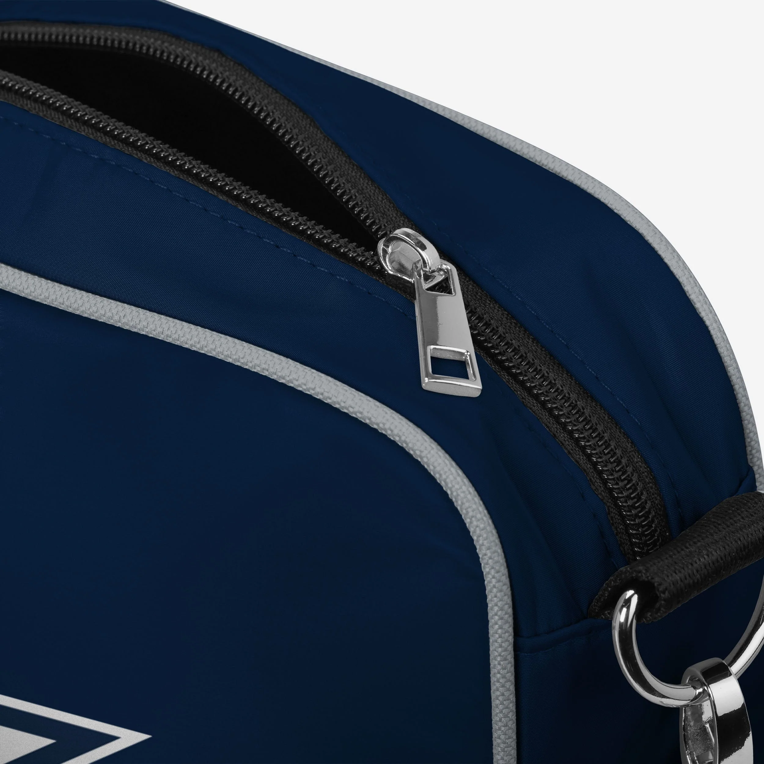 Dallas Cowboys Team Logo Crossbody Bag - Image 4