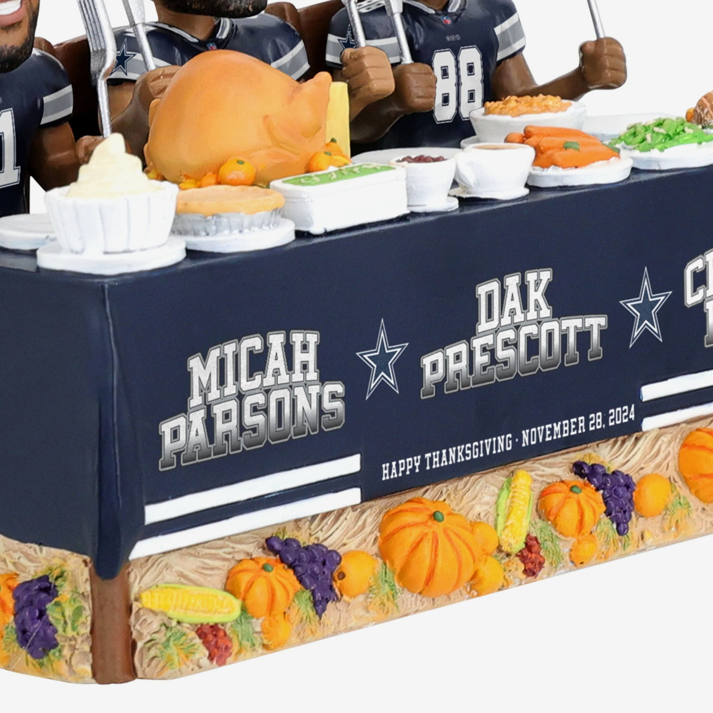Dallas Cowboys Thanksgiving Feast Mini Bobblehead Scene - Image 4
