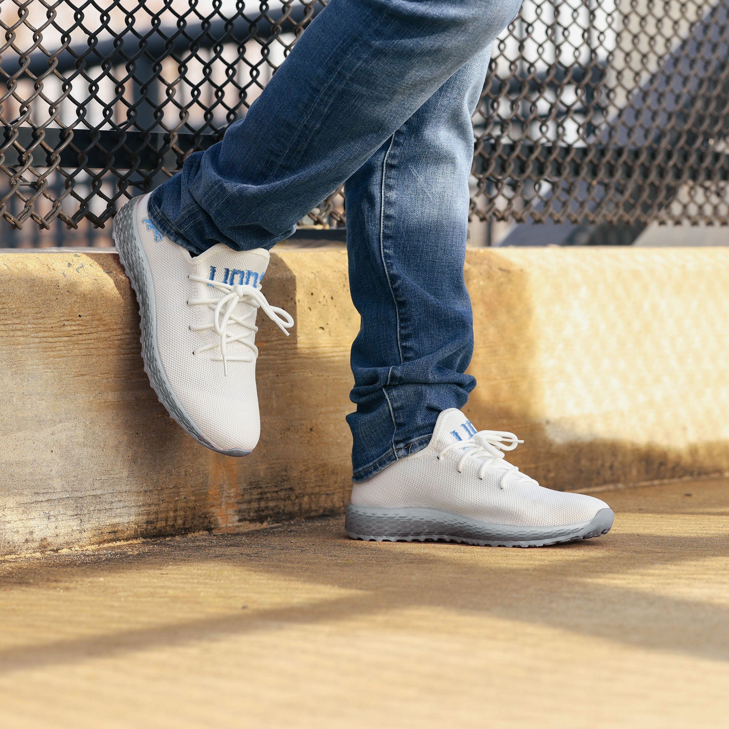 Detroit Lions Gradient Midsole White Sneakers - Image 3