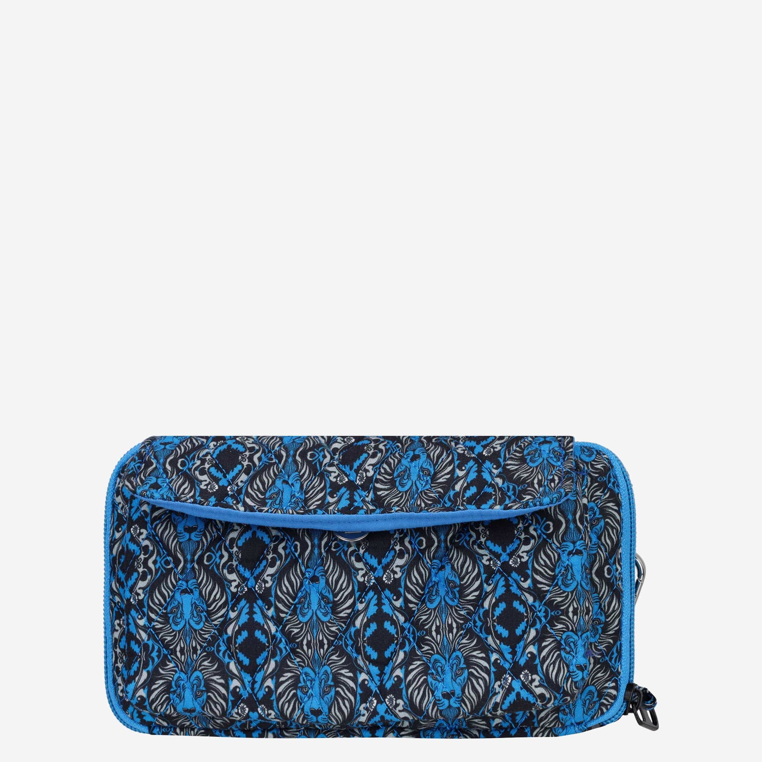 Detroit Lions Quilted Printed Wristlet - Image 3
