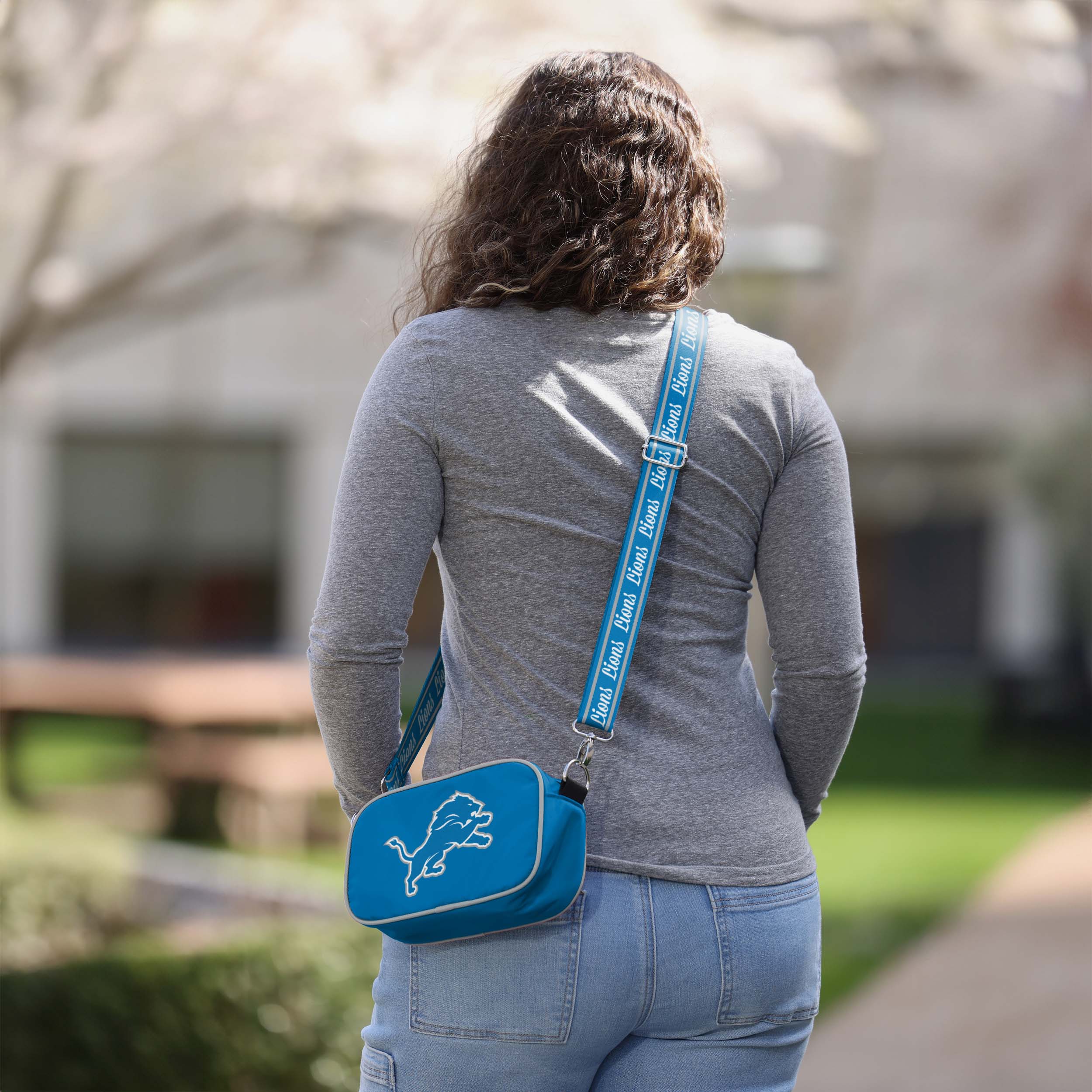 Detroit Lions Team Logo Crossbody Bag - Image 3