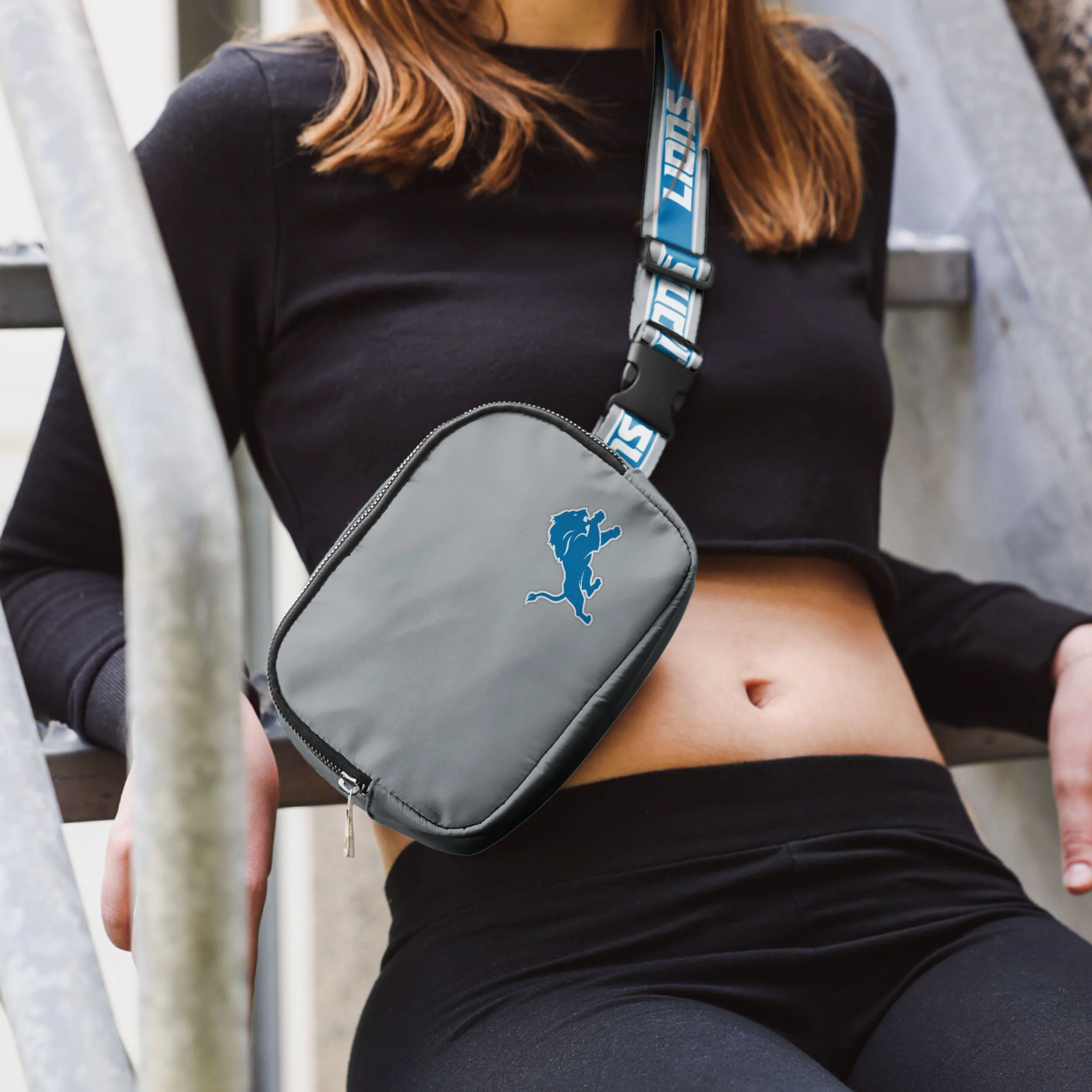 Detroit Lions Team Wordmark Crossbody Belt Bag - Image 3