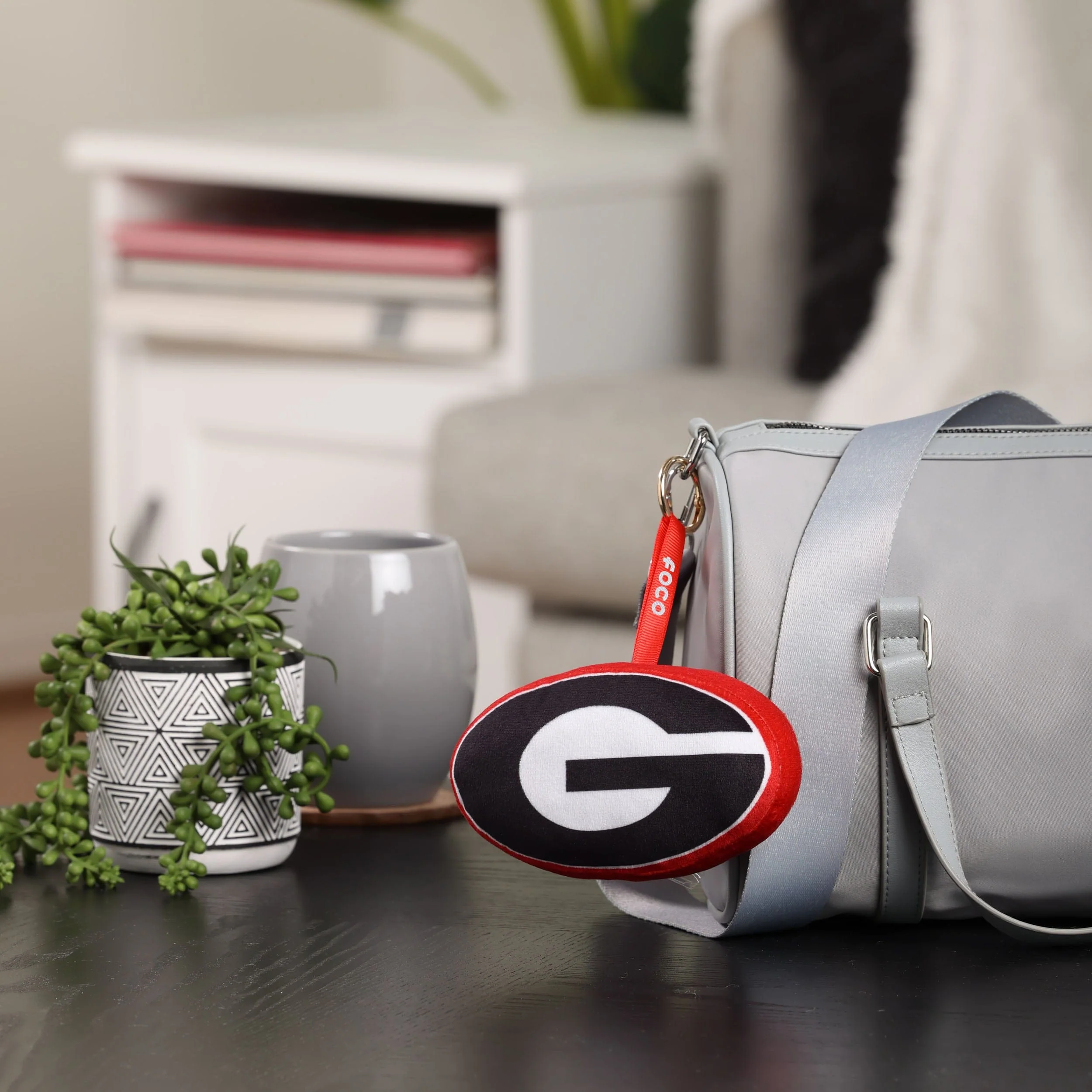 Georgia Bulldogs Plush Team Logo Bag Charm Keychain - Image 2