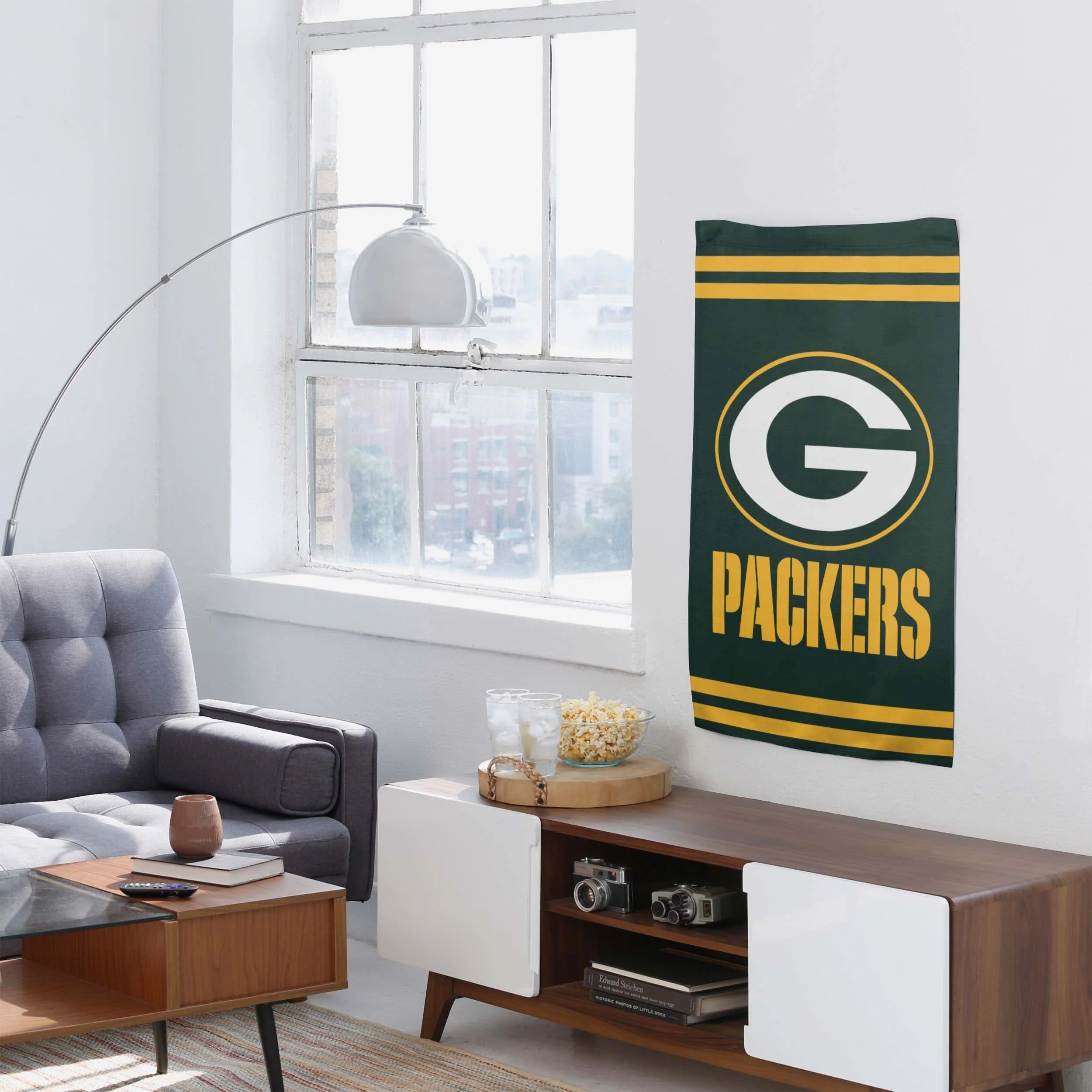 Green Bay Packers Big Logo Vertical Flag - Image 4