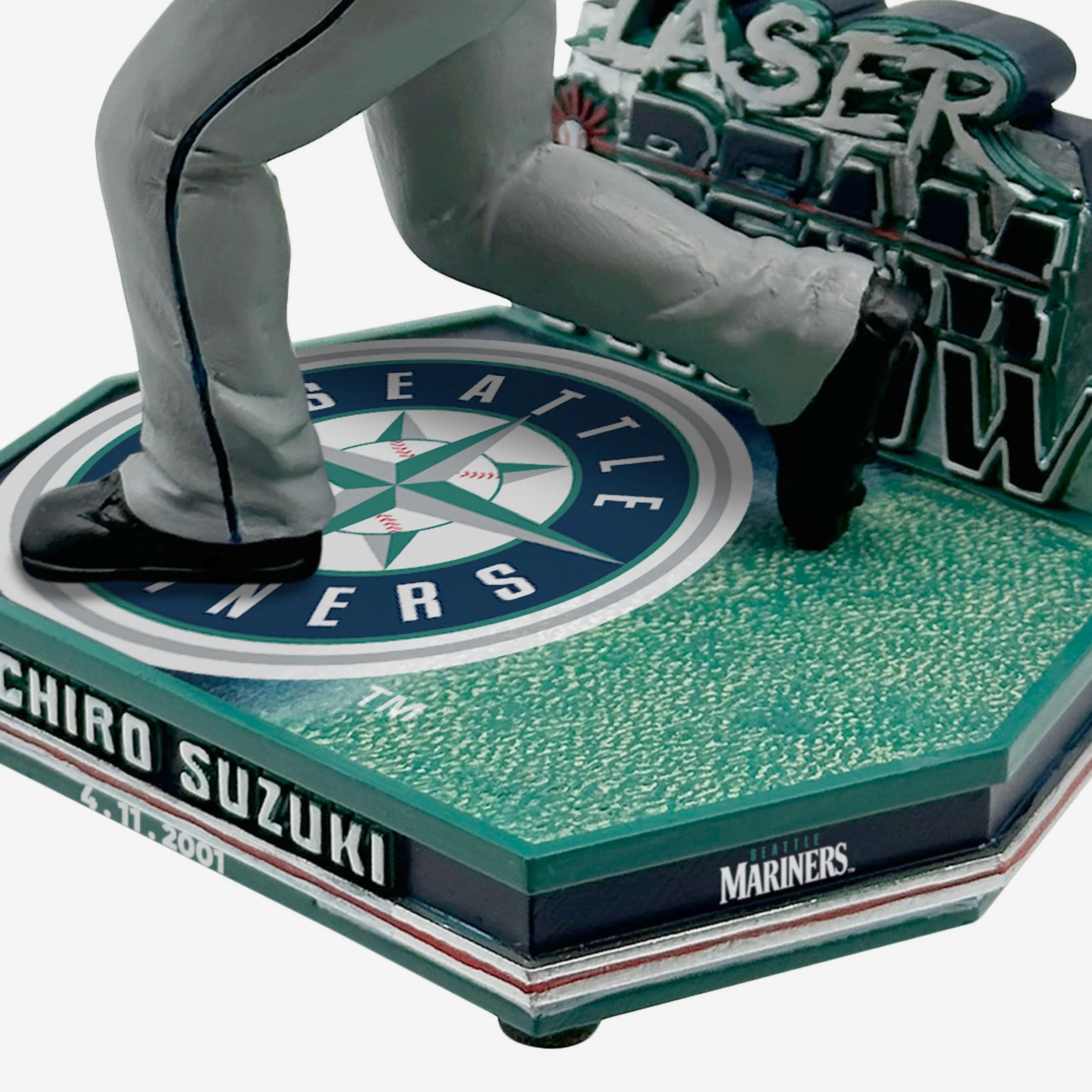 Ichiro Suzuki Seattle Mariners The Throw Bobblehead - Image 3