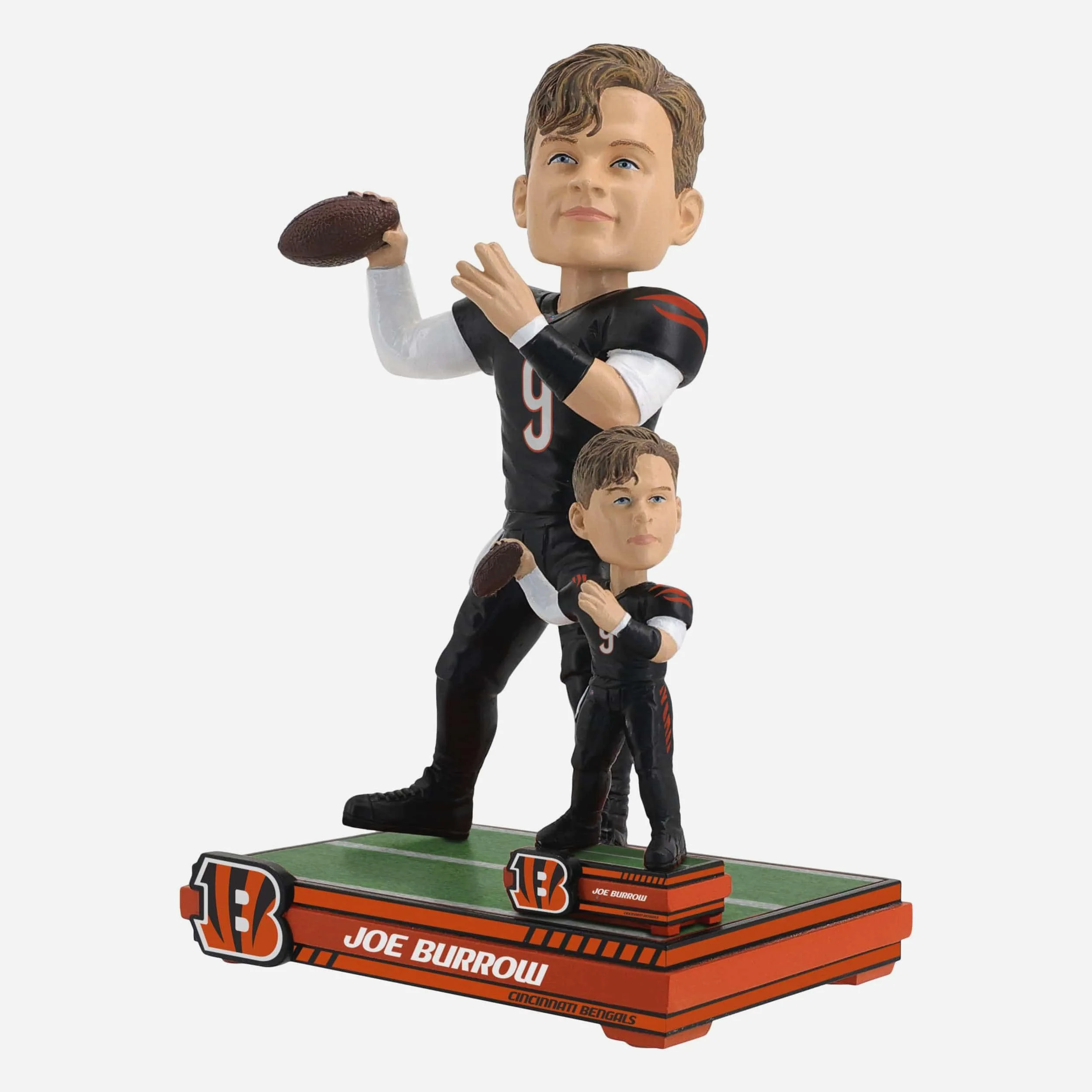 Joe Burrow Cincinnati Bengals Magnetized Bobble Dubblz Bobblehead - Image 5