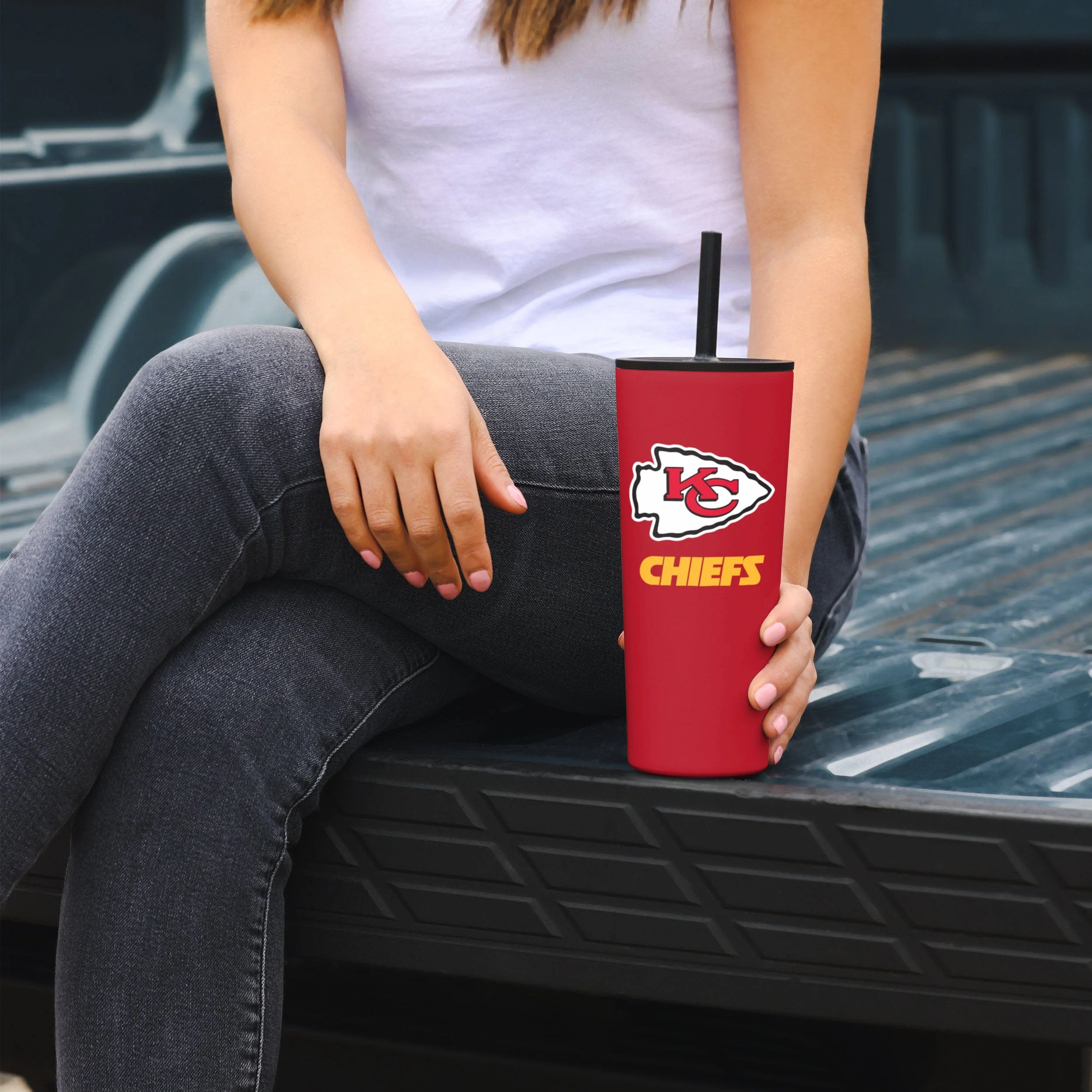 Kansas City Chiefs 22 oz Travel Tumbler - Image 4