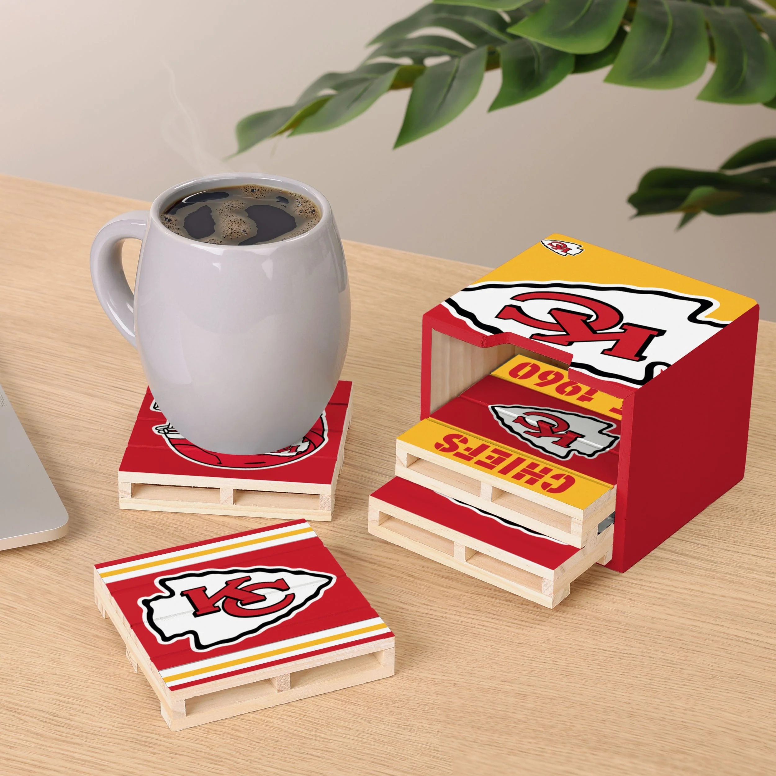 Kansas City Chiefs 4 Pack Pallet Coaster Set - Image 2