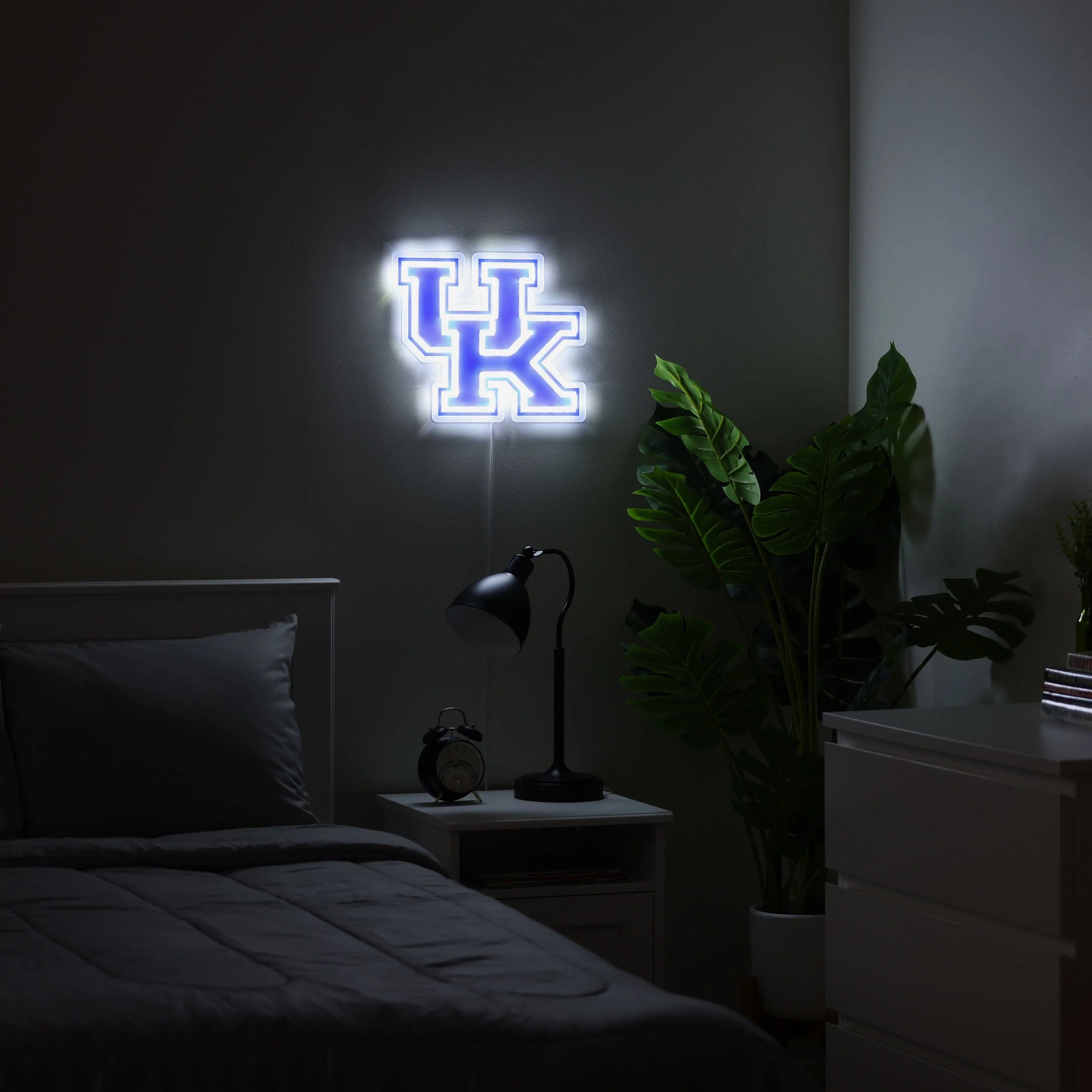Kentucky Wildcats LED Neon Light Up Team Logo Sign - Image 3