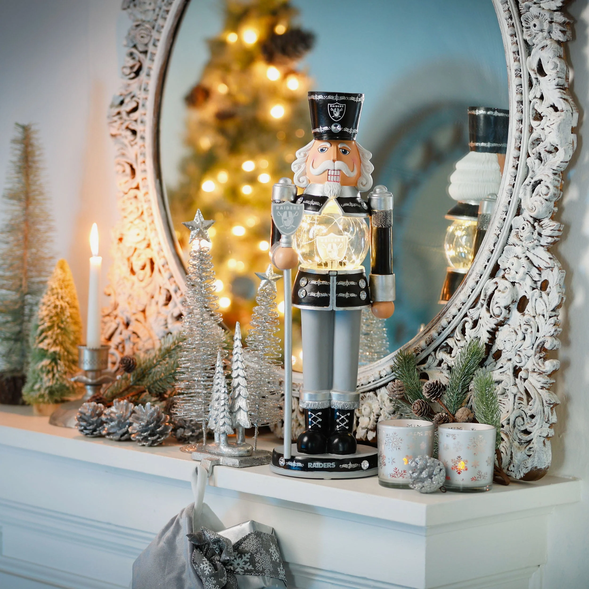 Las Vegas Raiders Light Up Nutcracker - Image 2