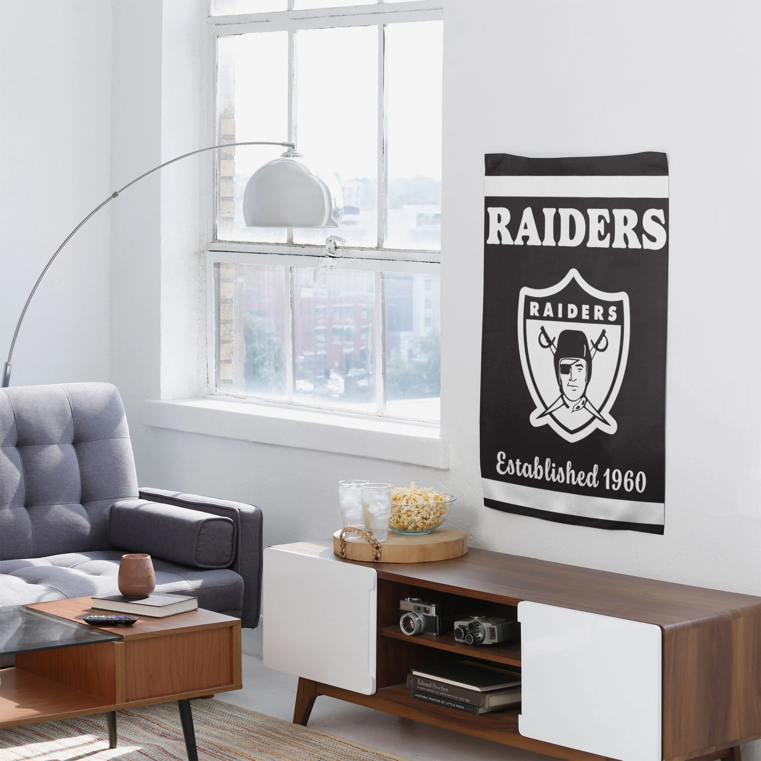 Las Vegas Raiders Vertical Retro Flag - Image 4