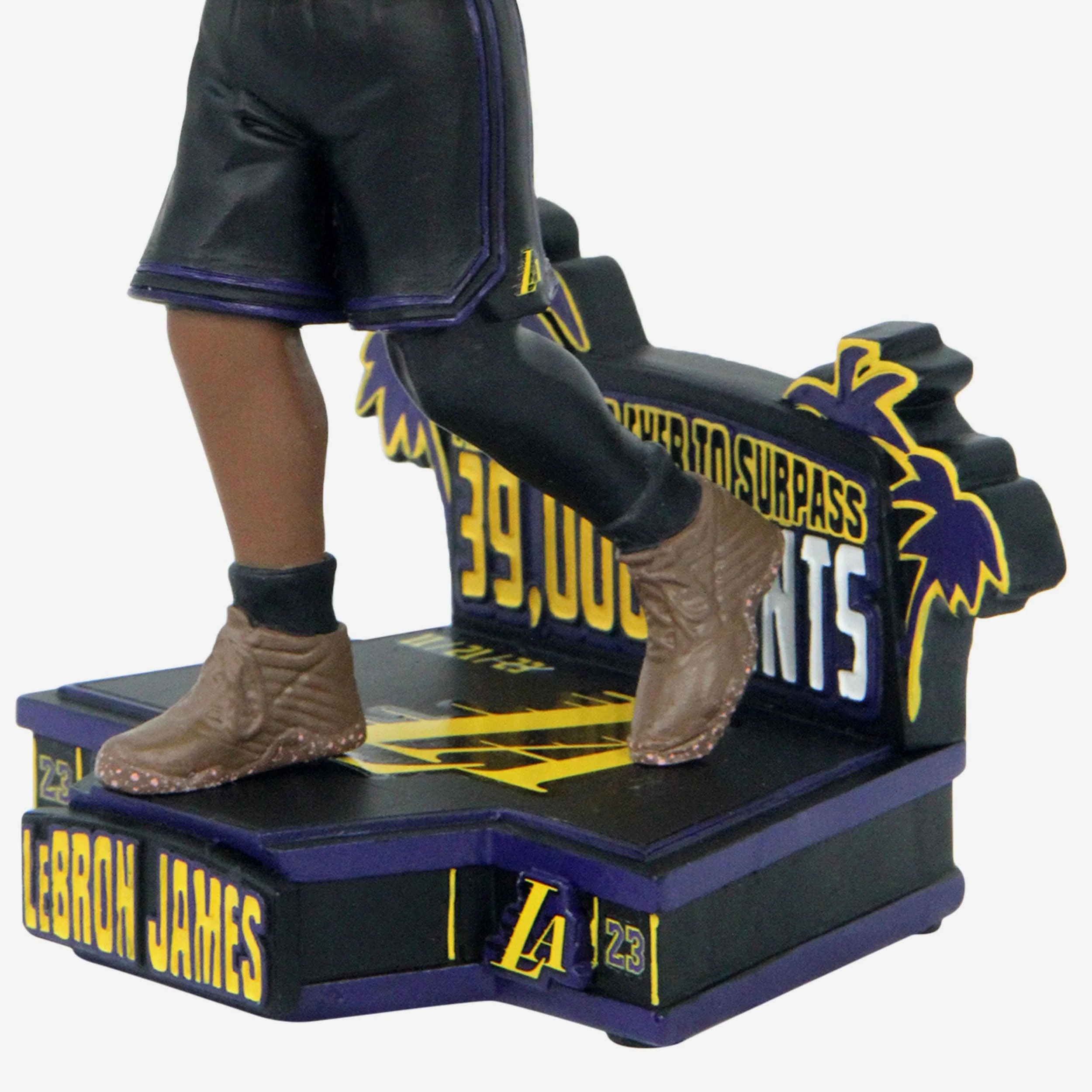 LeBron James Los Angeles Lakers 39,000 Points Milestone Bobblehead - Image 3