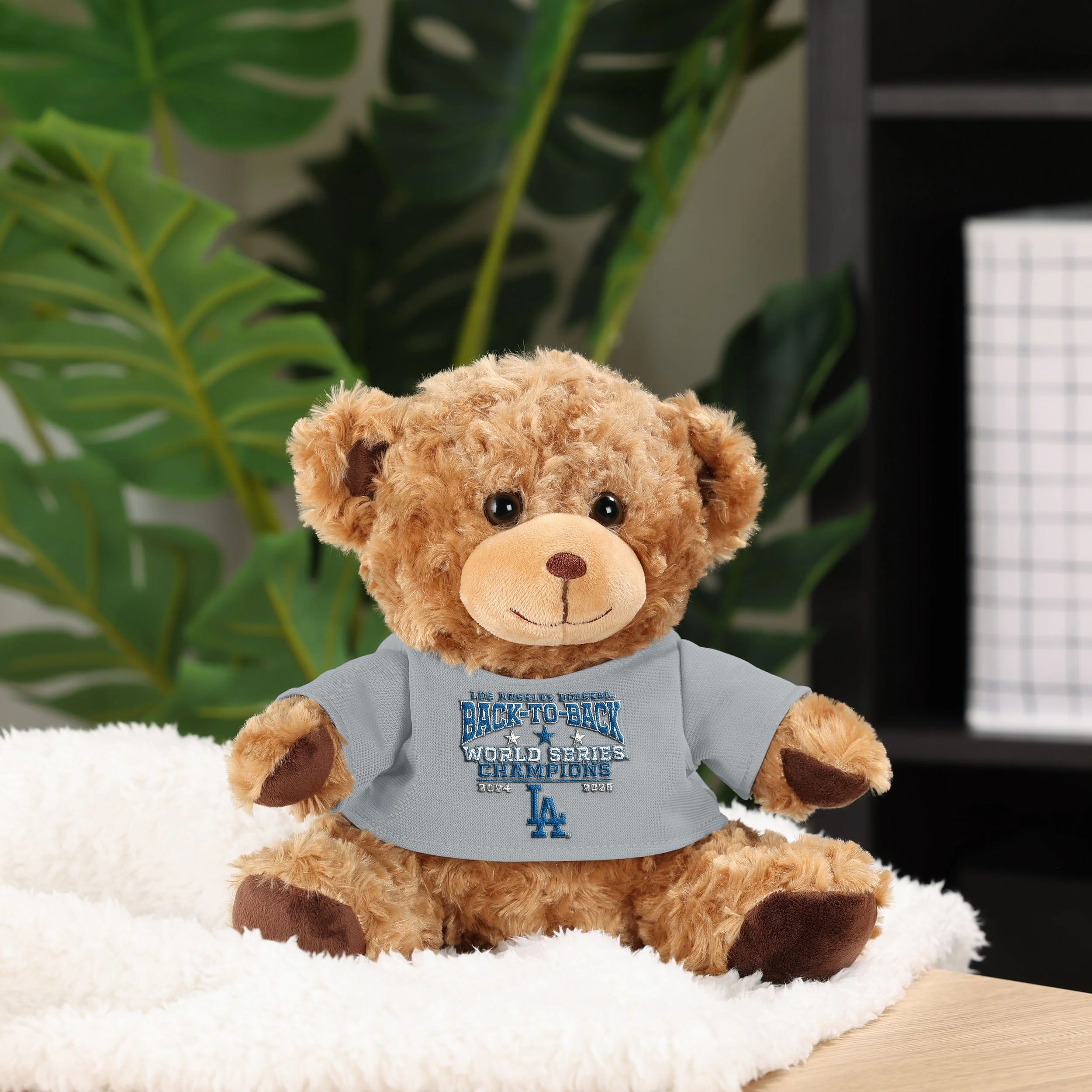 Los Angeles Dodgers 2025 Back To Back World Series Champions Seated Shirt Bear - Image 2