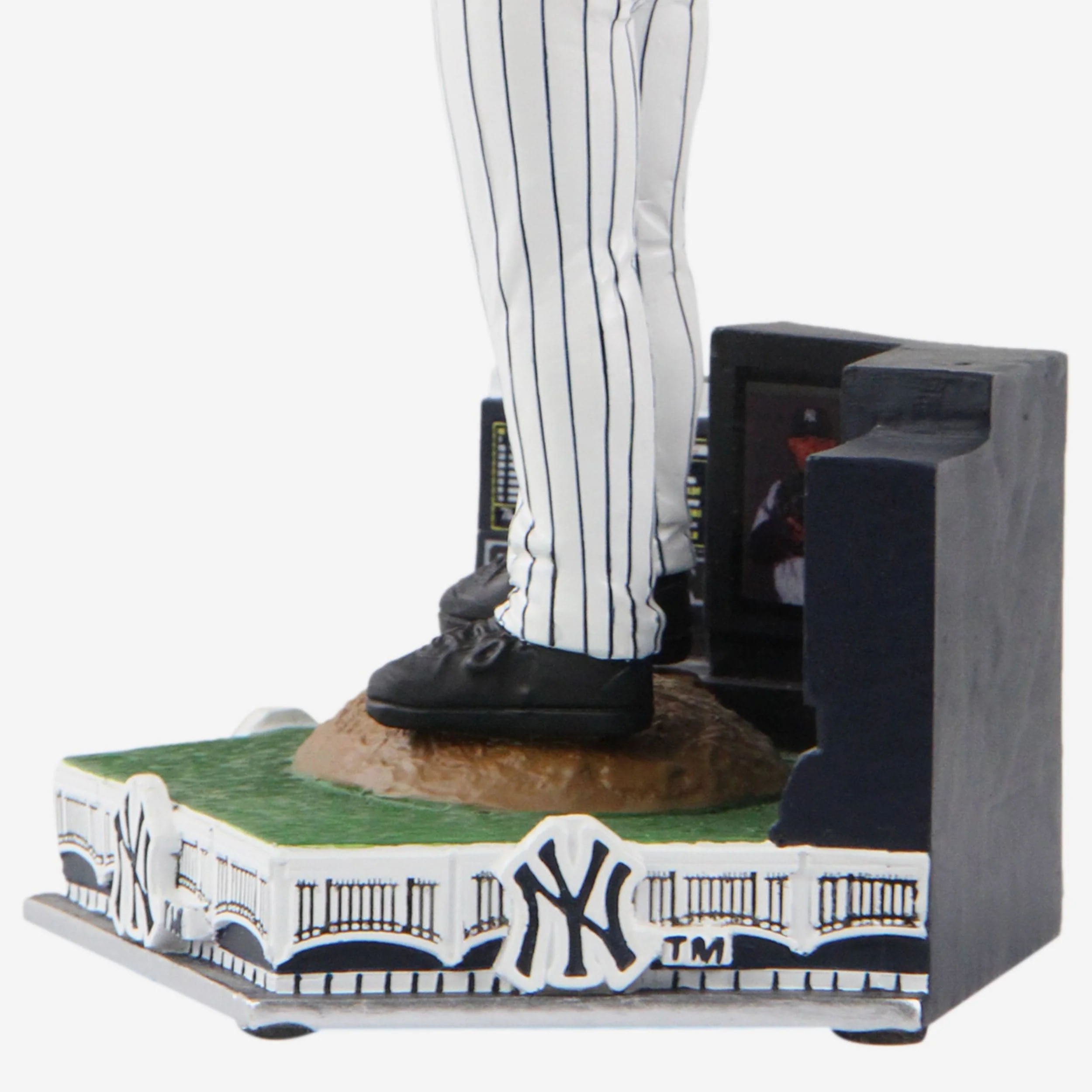 Mariano Rivera New York Yankees All-Time Saves Leader Bobblehead - Image 3
