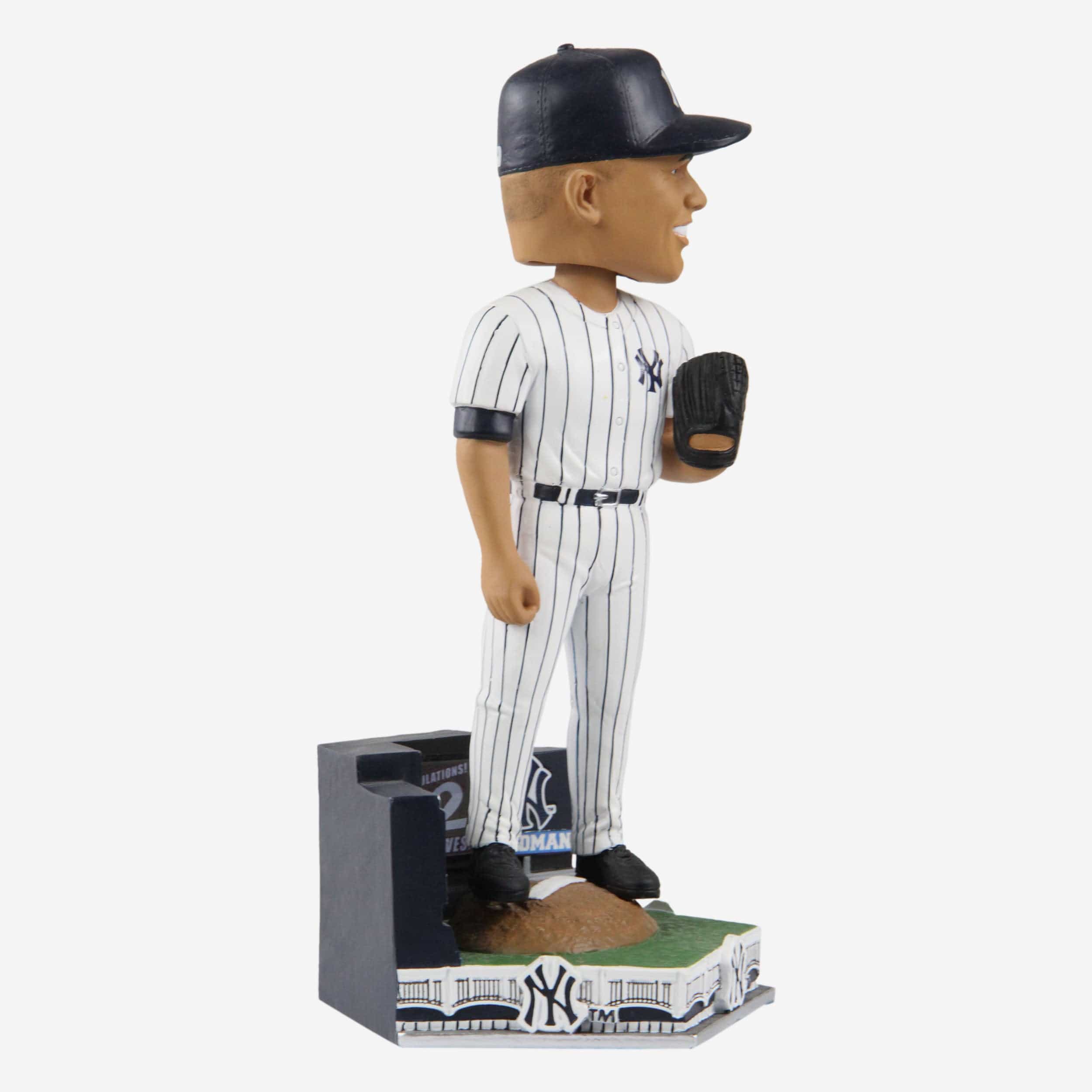 Mariano Rivera New York Yankees All-Time Saves Leader Bobblehead - Image 4
