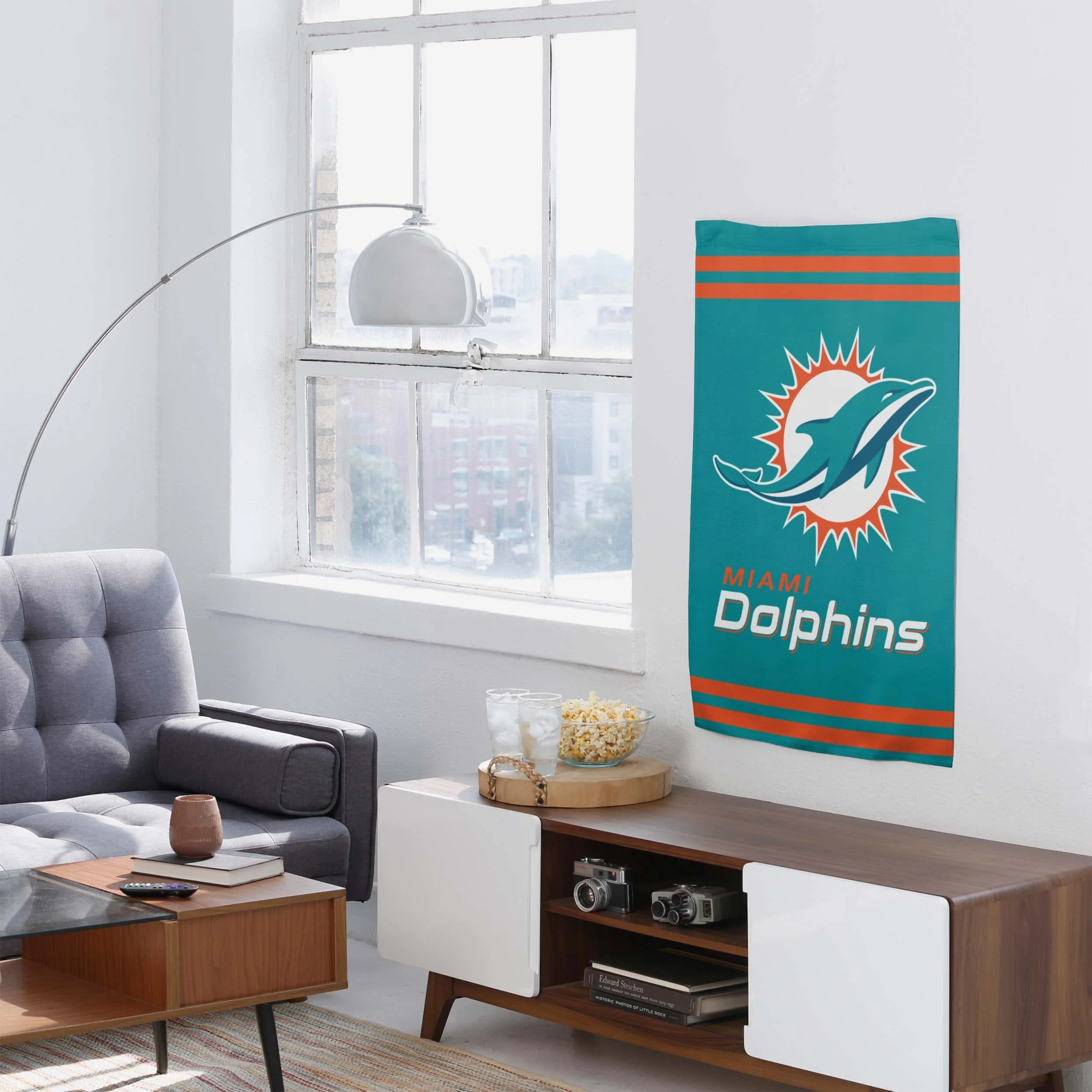 Miami Dolphins Big Logo Vertical Flag - Image 4