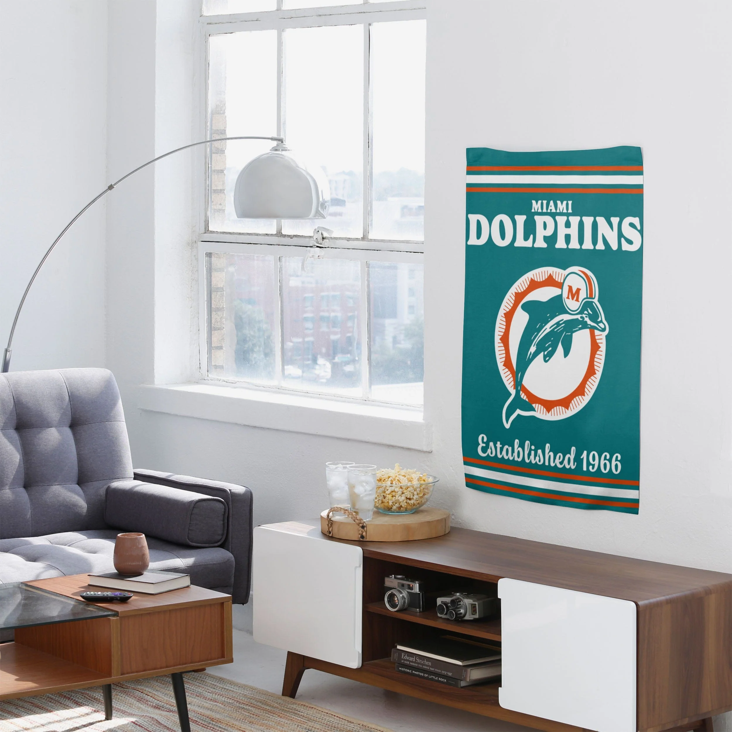 Miami Dolphins Vertical Retro Flag - Image 4