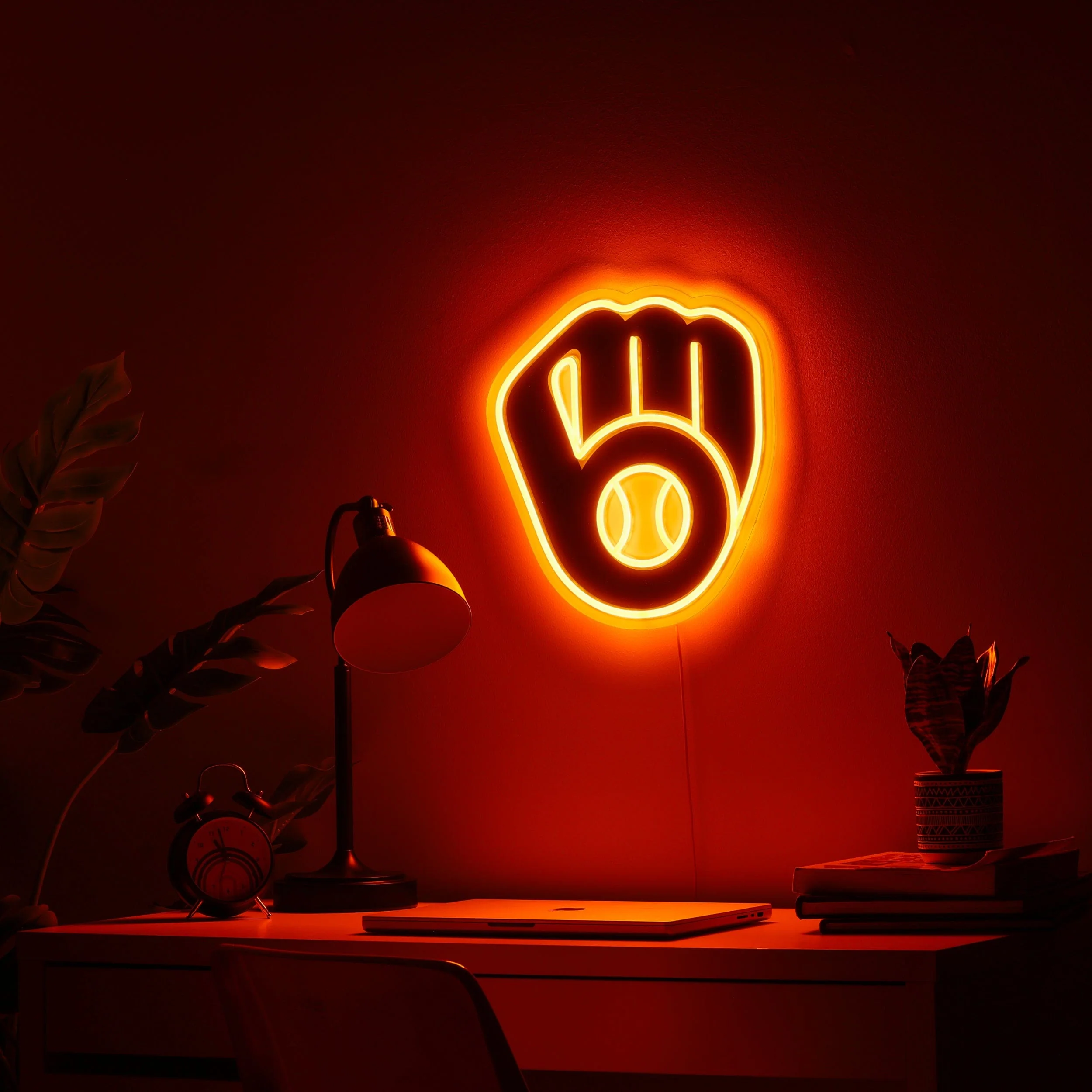 Milwaukee Brewers LED Neon Light Up Team Logo Sign - Image 3
