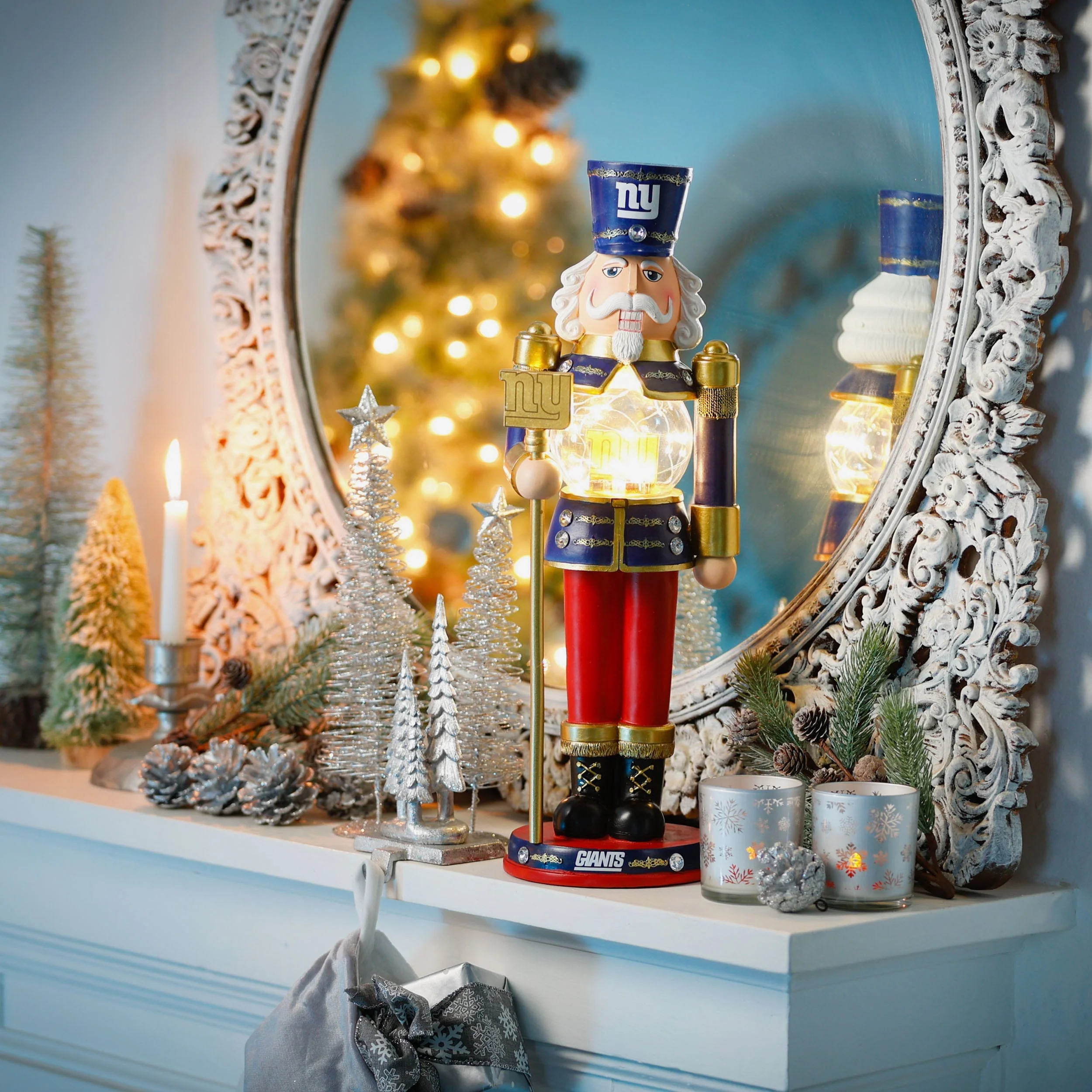New York Giants Light Up Nutcracker - Image 2