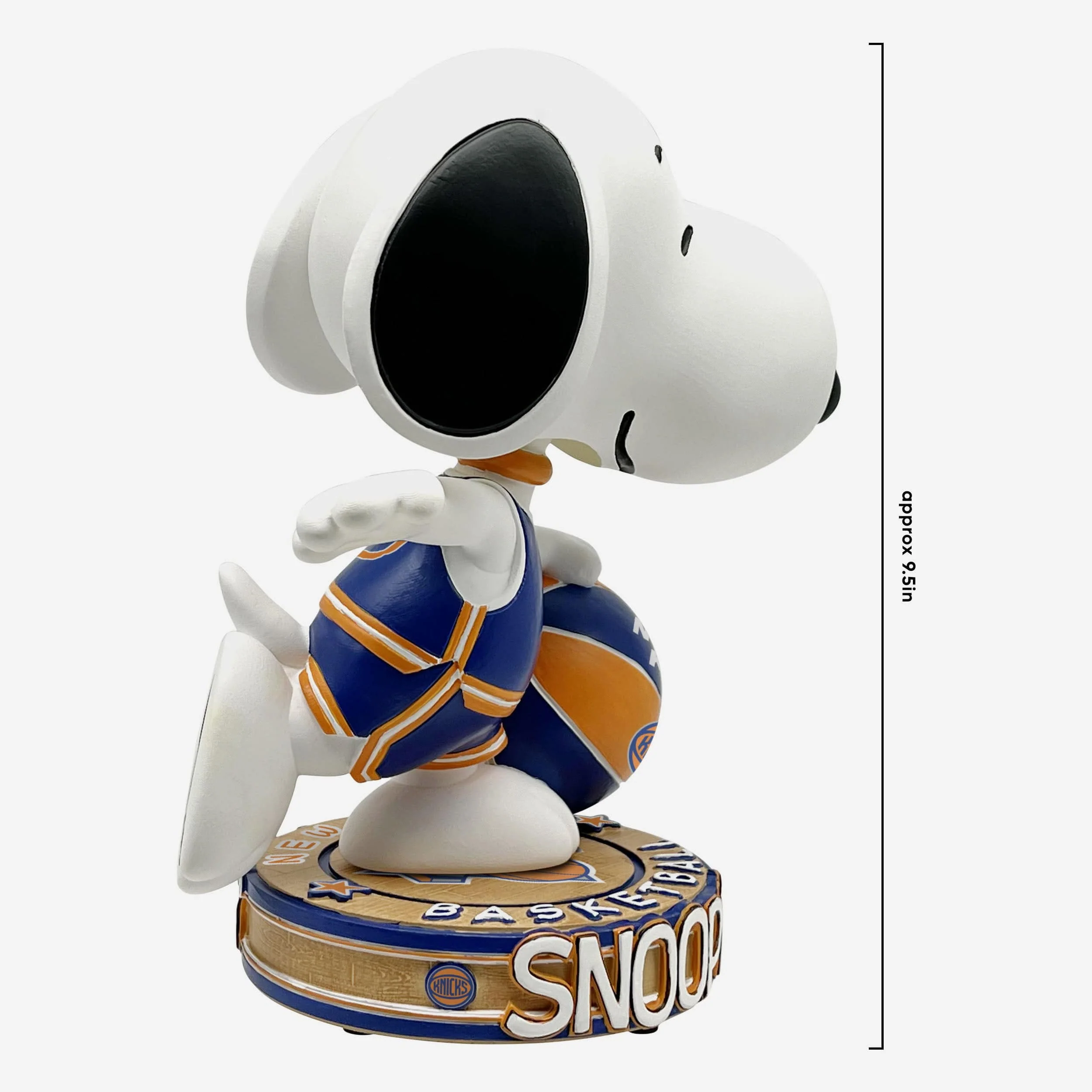 New York Knicks Snoopy Peanuts Bighead Bobblehead - Image 4