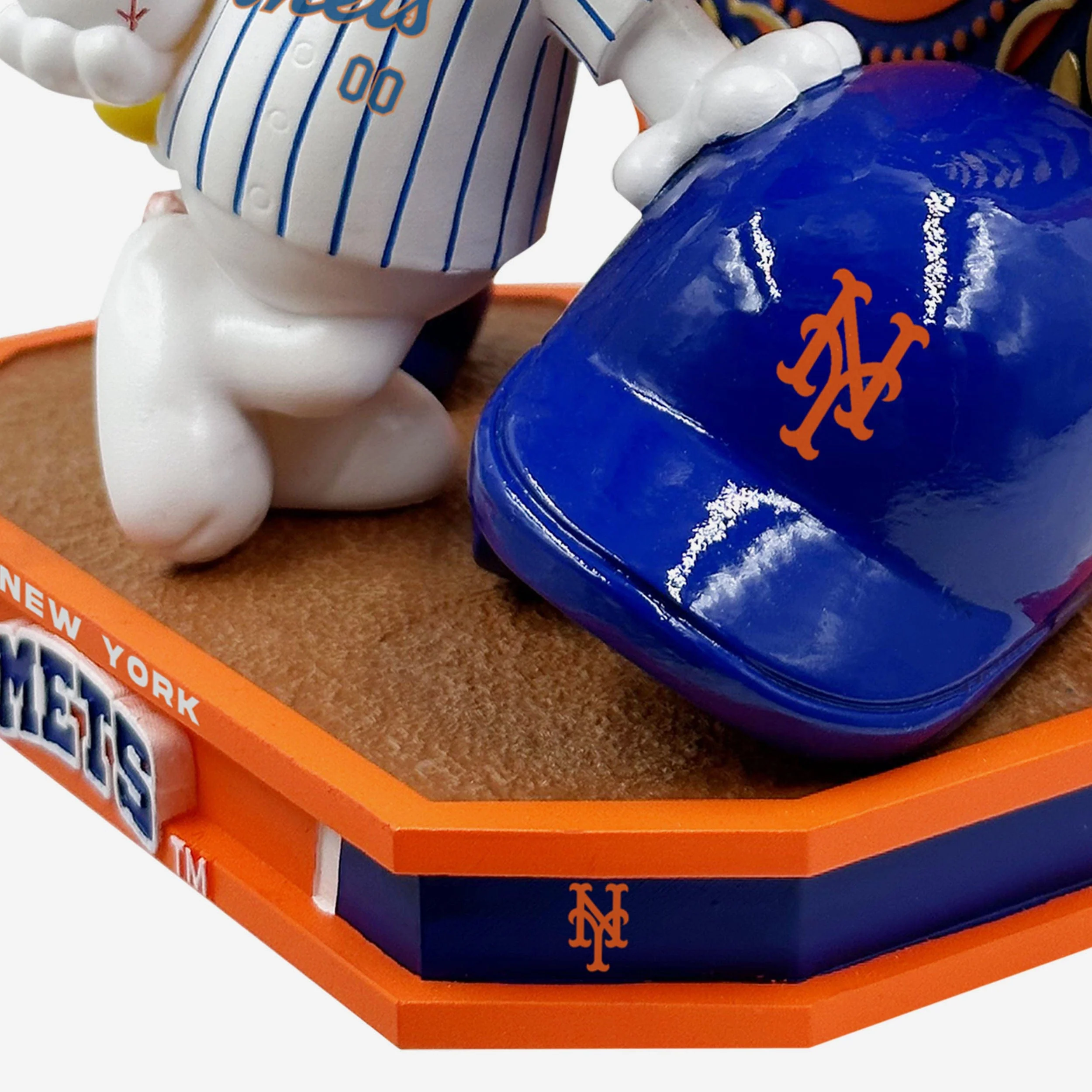 New York Mets Snoopy & Woodstock Joe Cool Peanuts Dual Bobblehead - Image 3