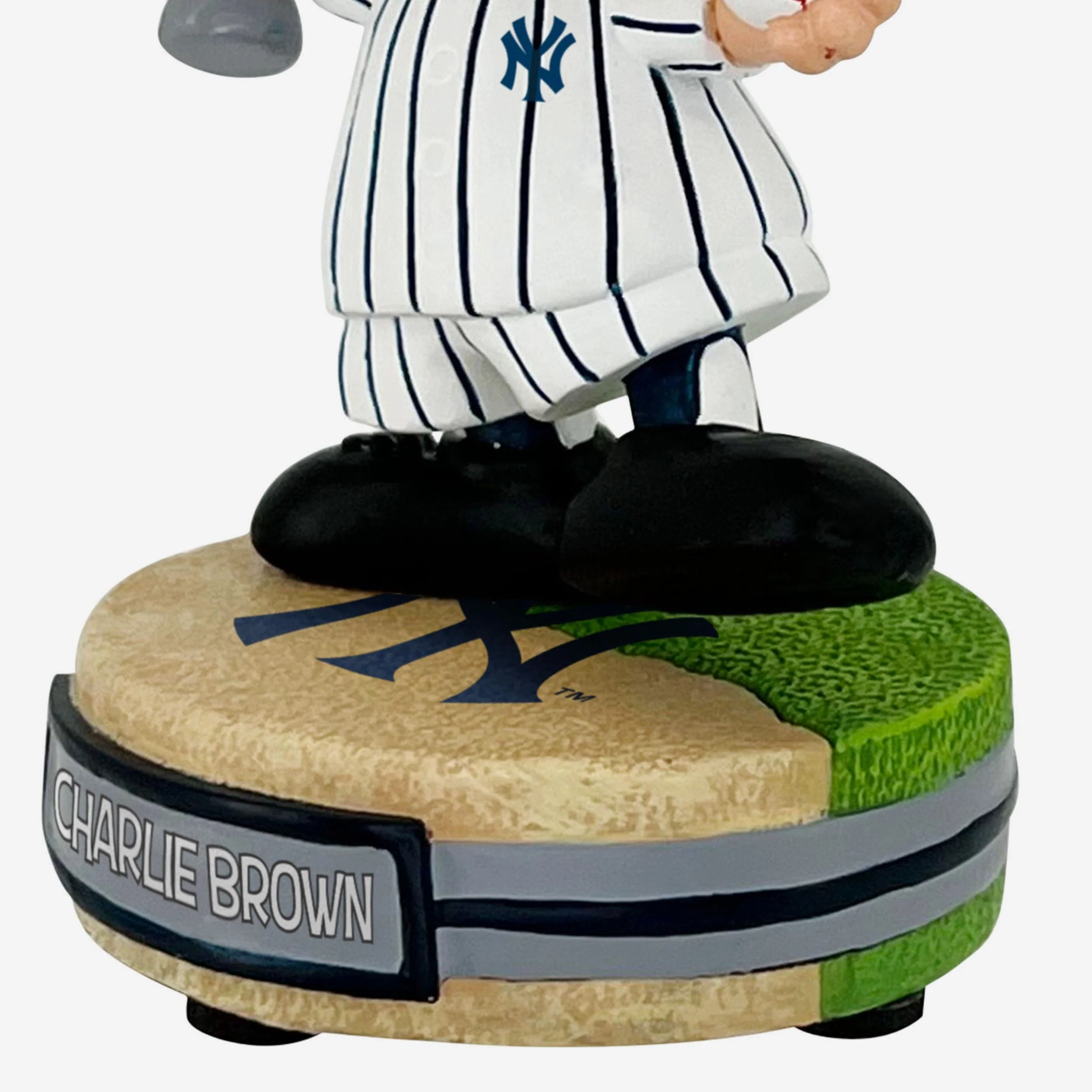 New York Yankees Charlie Brown Peanuts Mini Bighead Bobblehead - Image 3