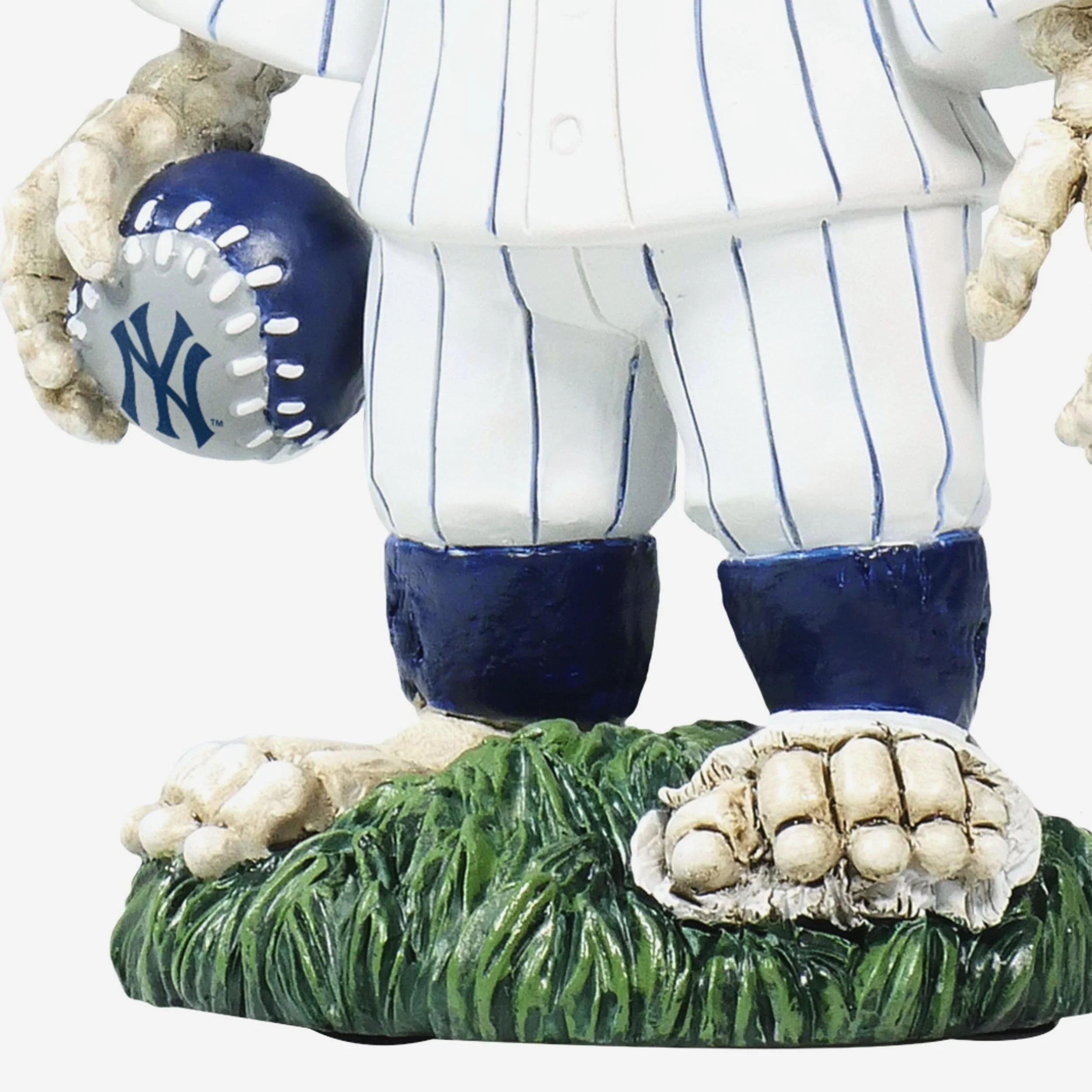 New York Yankees Team Skull Mini Bobblehead - Image 3