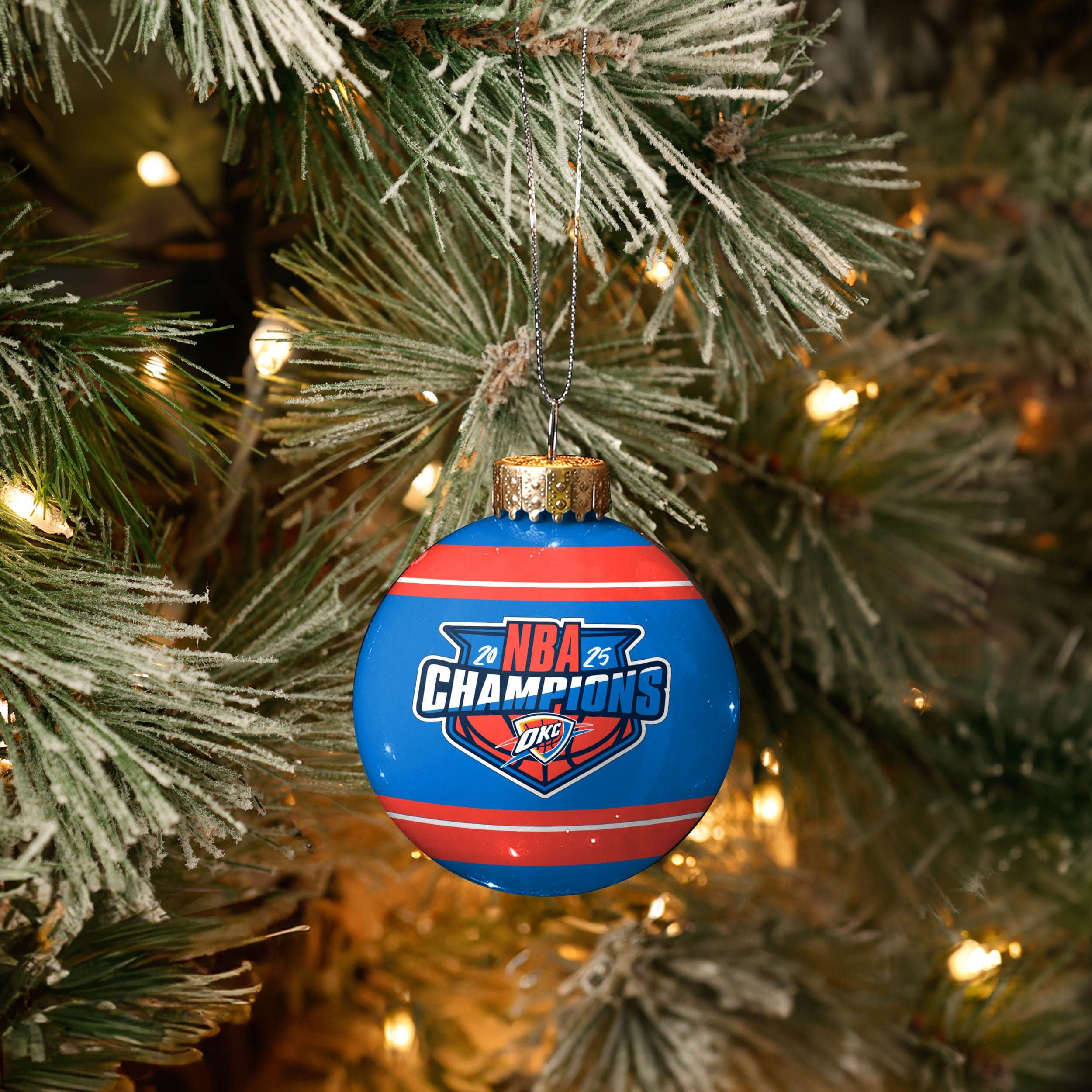Oklahoma City Thunder 2025 NBA Champions Glass Ball Ornament - Image 3