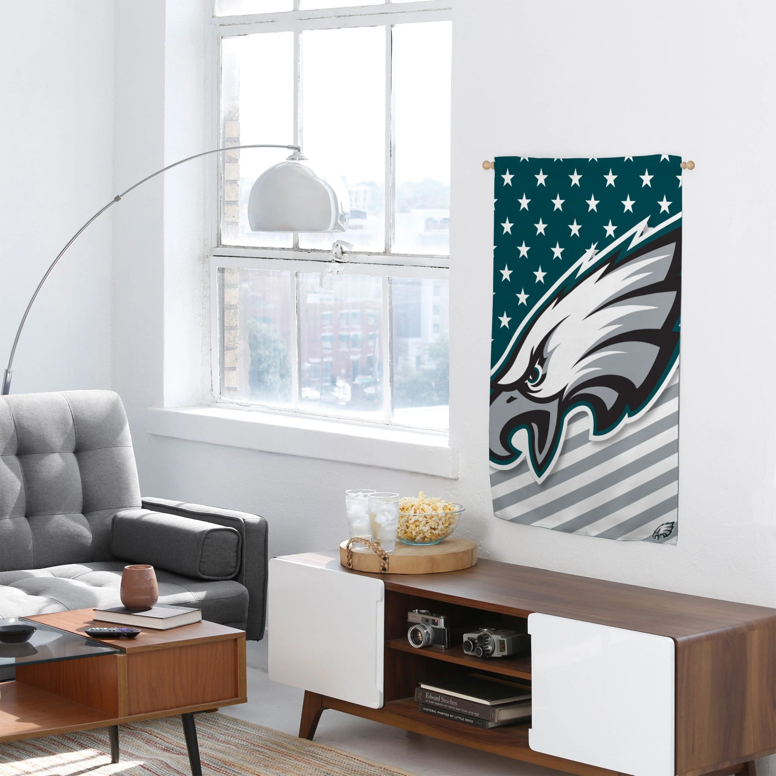 Philadelphia Eagles Big Logo Americana Vertical Flag - Image 4
