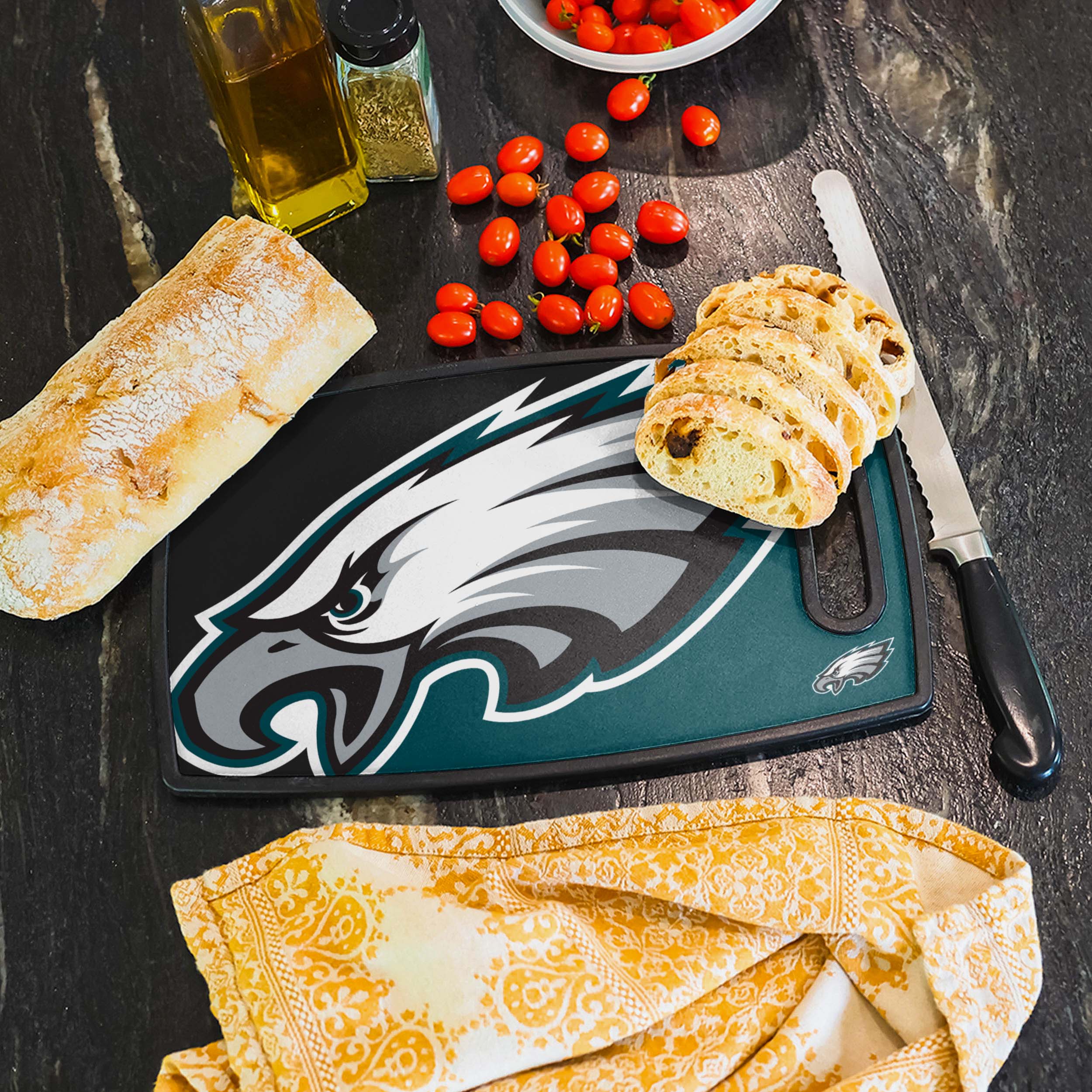 Philadelphia Eagles Big Logo Cutting Board - Image 2