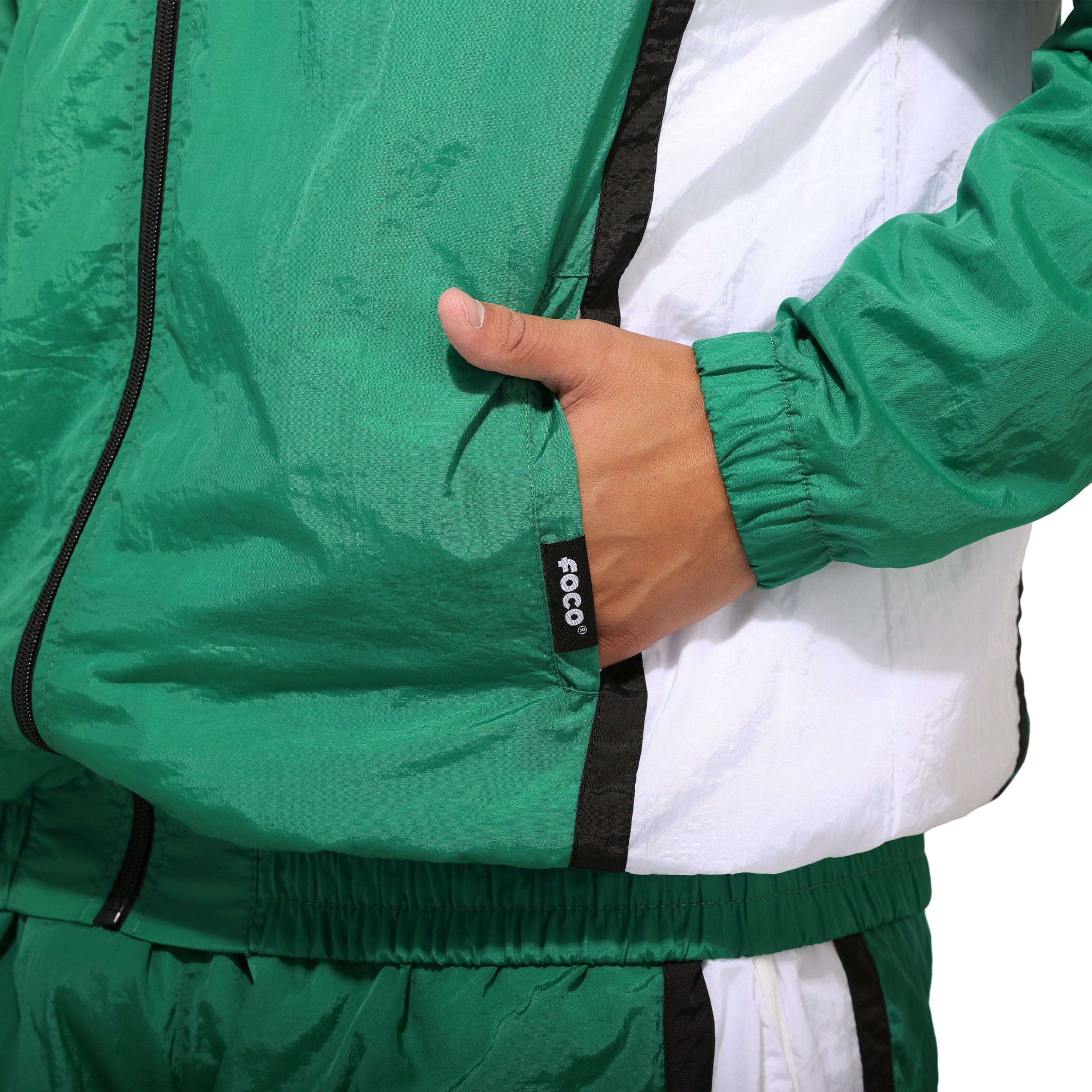 Philadelphia Eagles Kelly Green Nylon Crinkle Gameday Jacket - Image 4