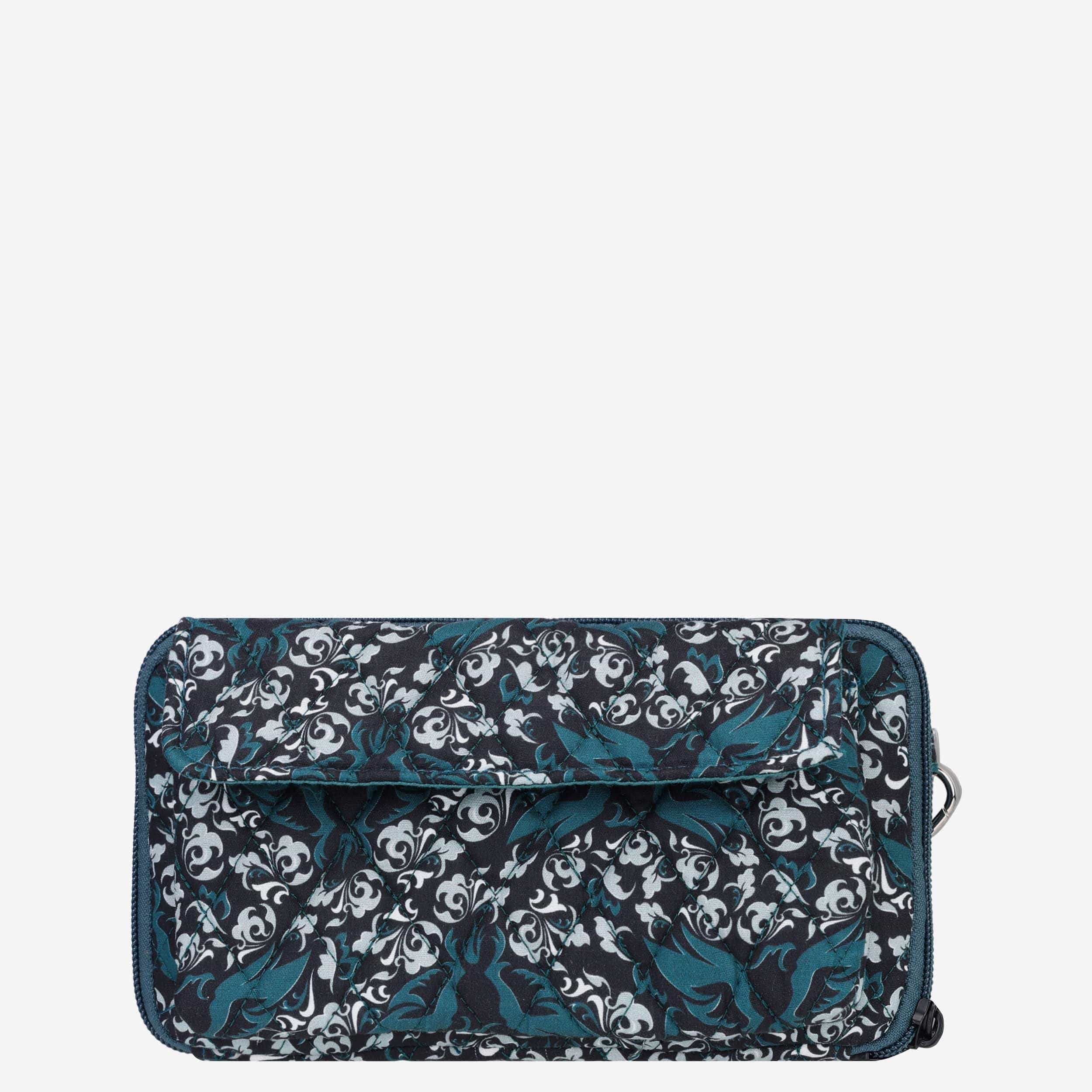 Philadelphia Eagles Quilted Printed Wristlet - Image 3