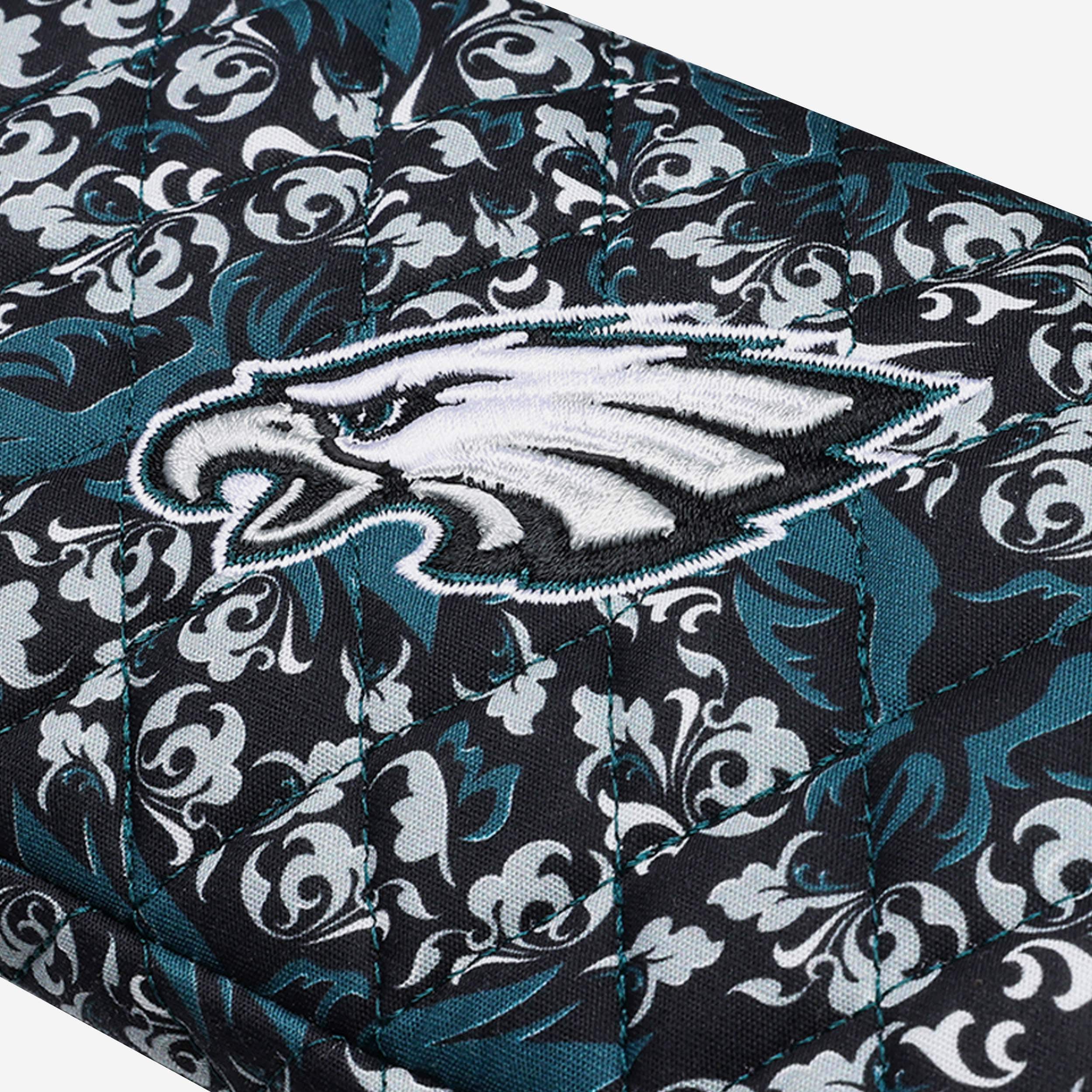 Philadelphia Eagles Quilted Printed Wristlet - Image 6