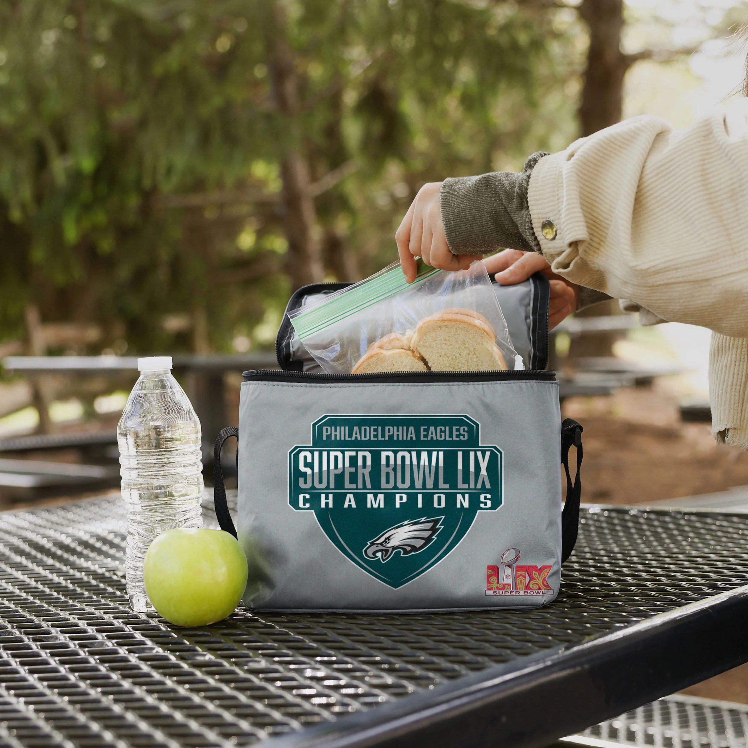 Philadelphia Eagles Super Bowl LIX Champions Big Logo Stripe 6 Pack Cooler - Image 3