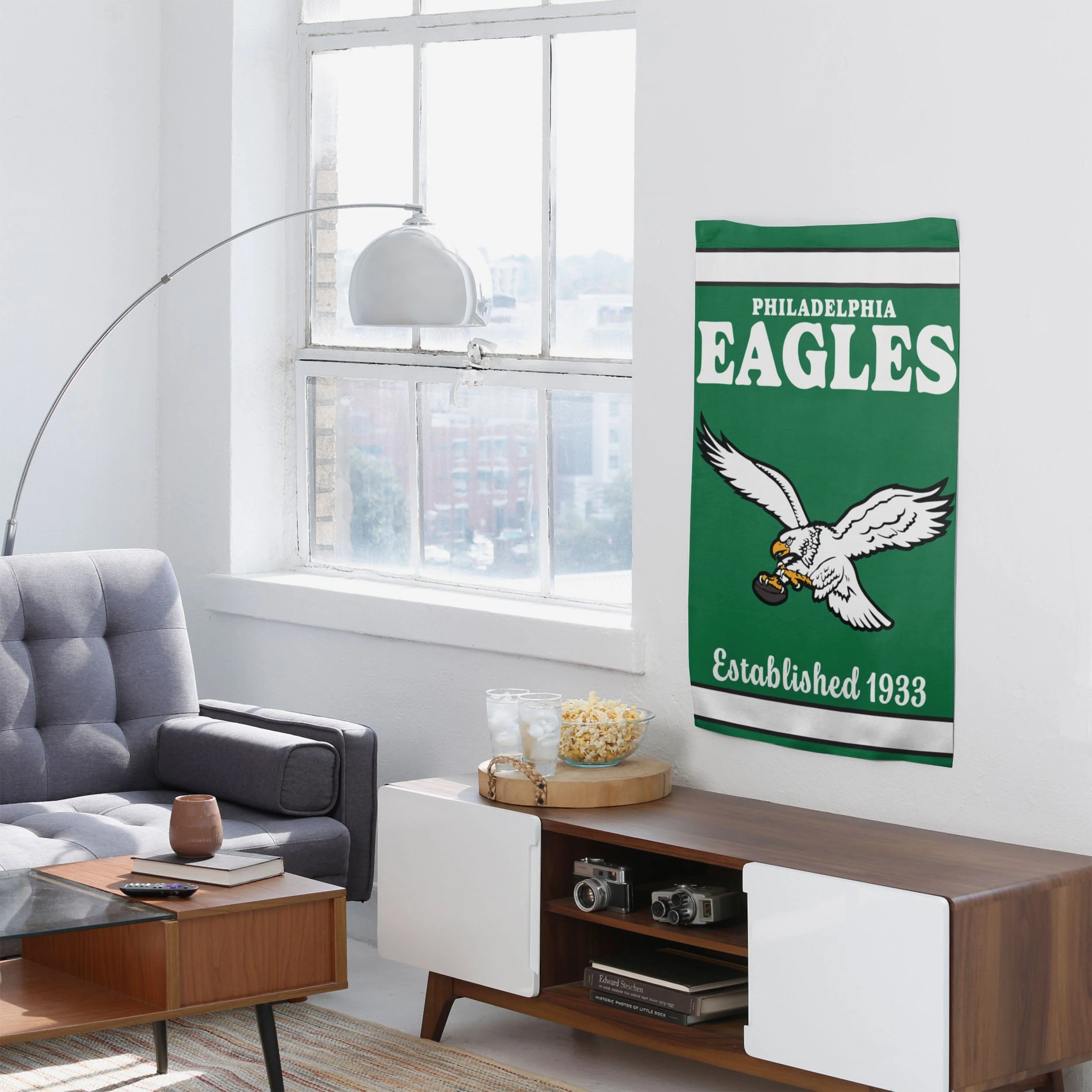 Philadelphia Eagles Vertical Retro Flag - Image 4