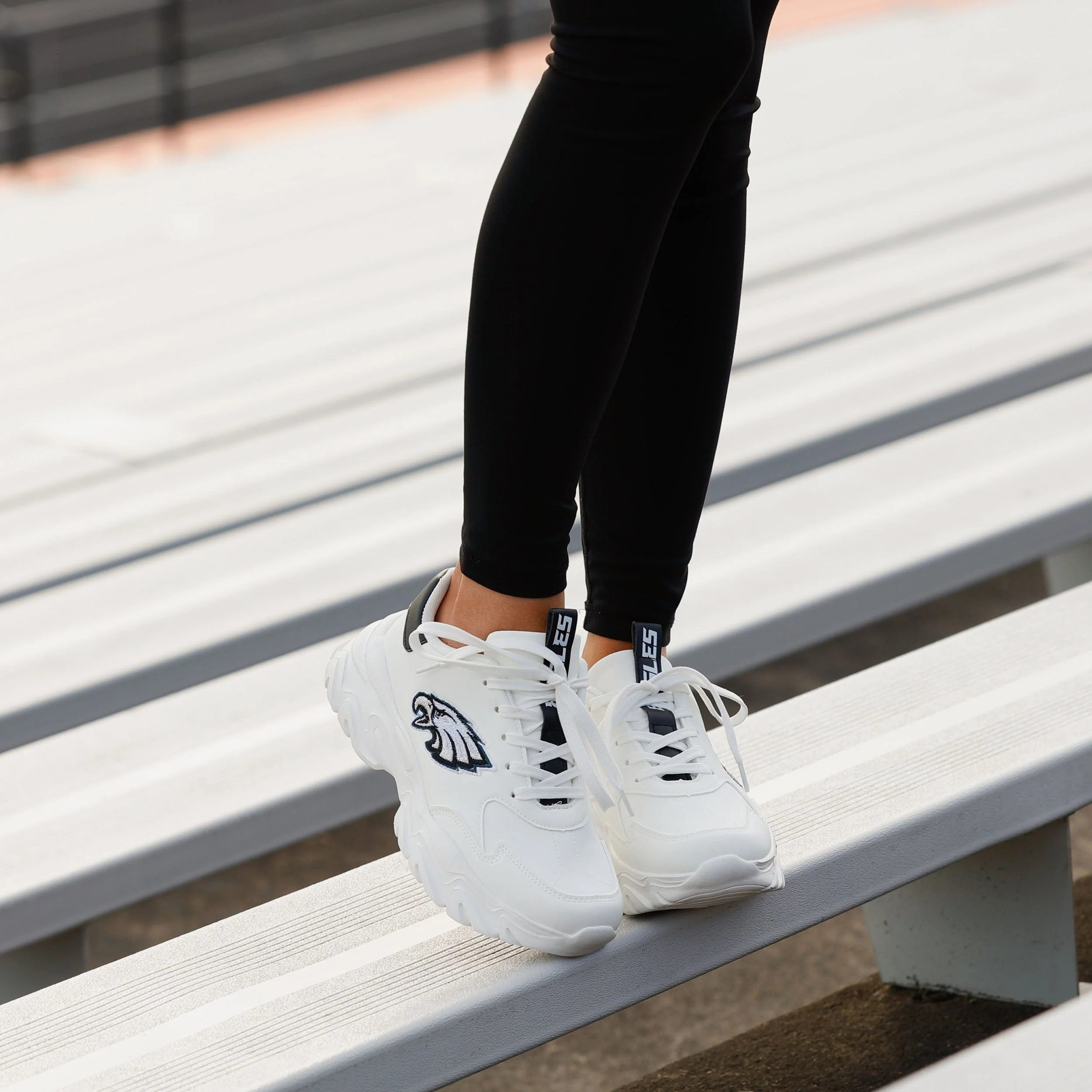 Philadelphia Eagles Womens Glitter Big Logo Vintage White Chunky Sneaker - Image 3