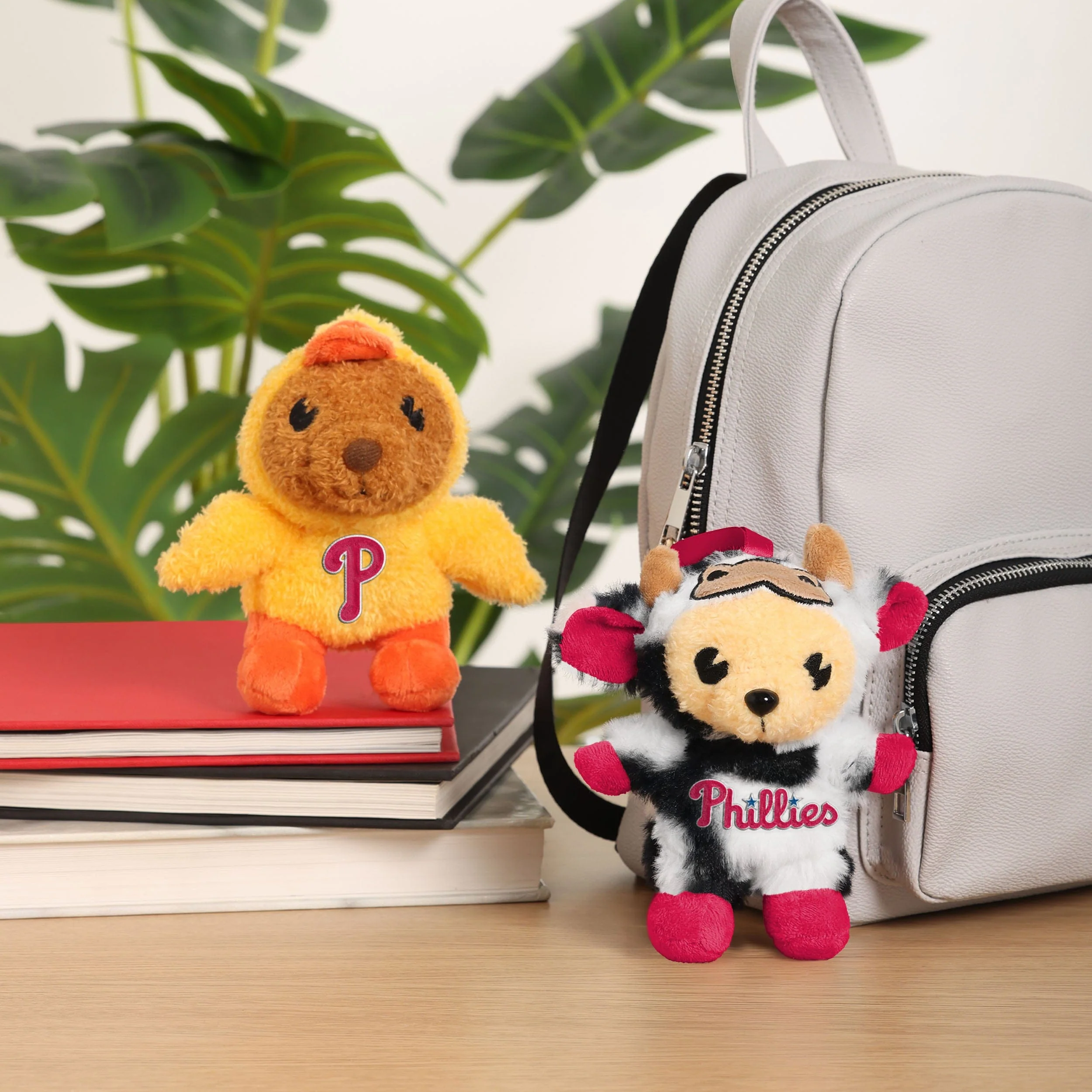 Philadelphia Phillies FOOCOOS Plush Bag Charm Keychain Blind Box Series 1 - Image 4