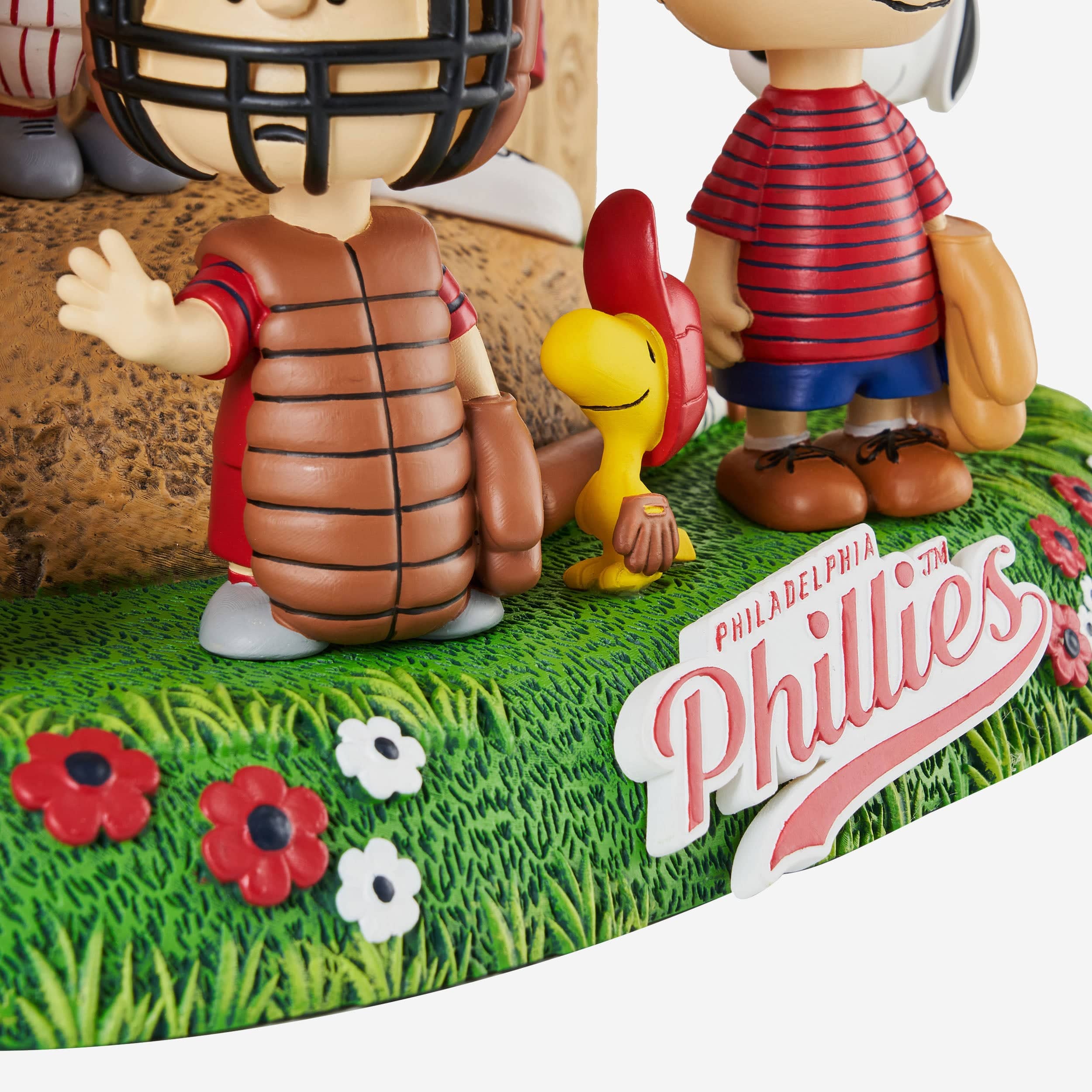 Philadelphia Phillies Peanuts Gang Baseball Field Mini Bobblehead Scene - Image 4