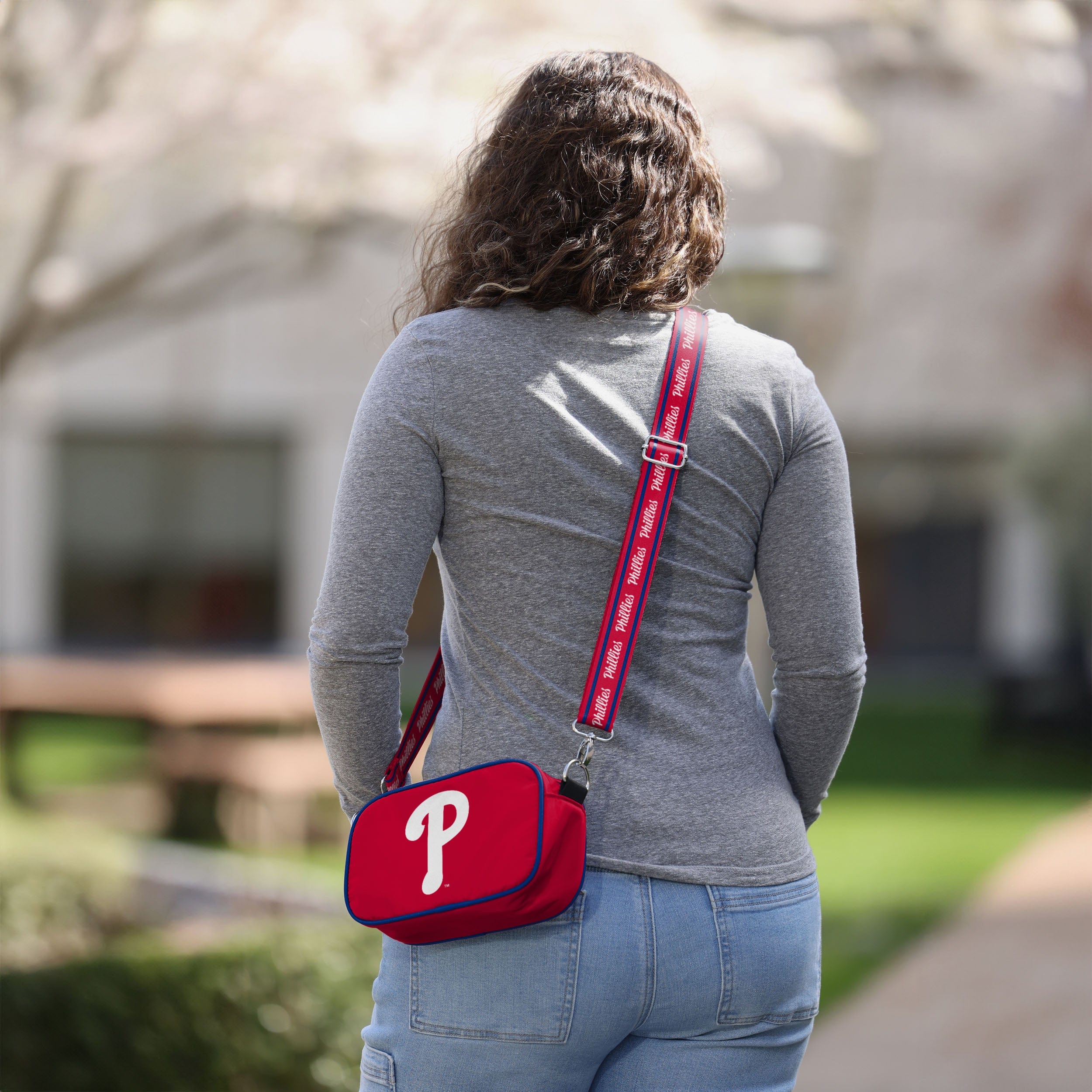 Philadelphia Phillies Team Logo Crossbody Bag - Image 3