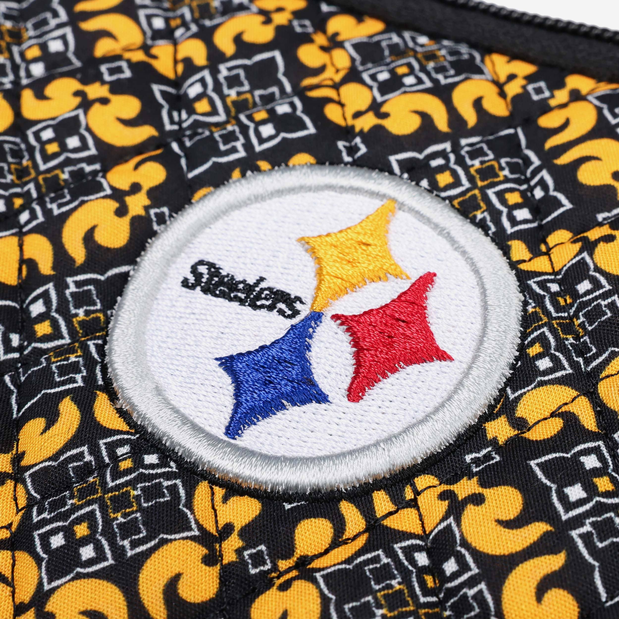 Pittsburgh Steelers Quilted Printed Wristlet - Image 6