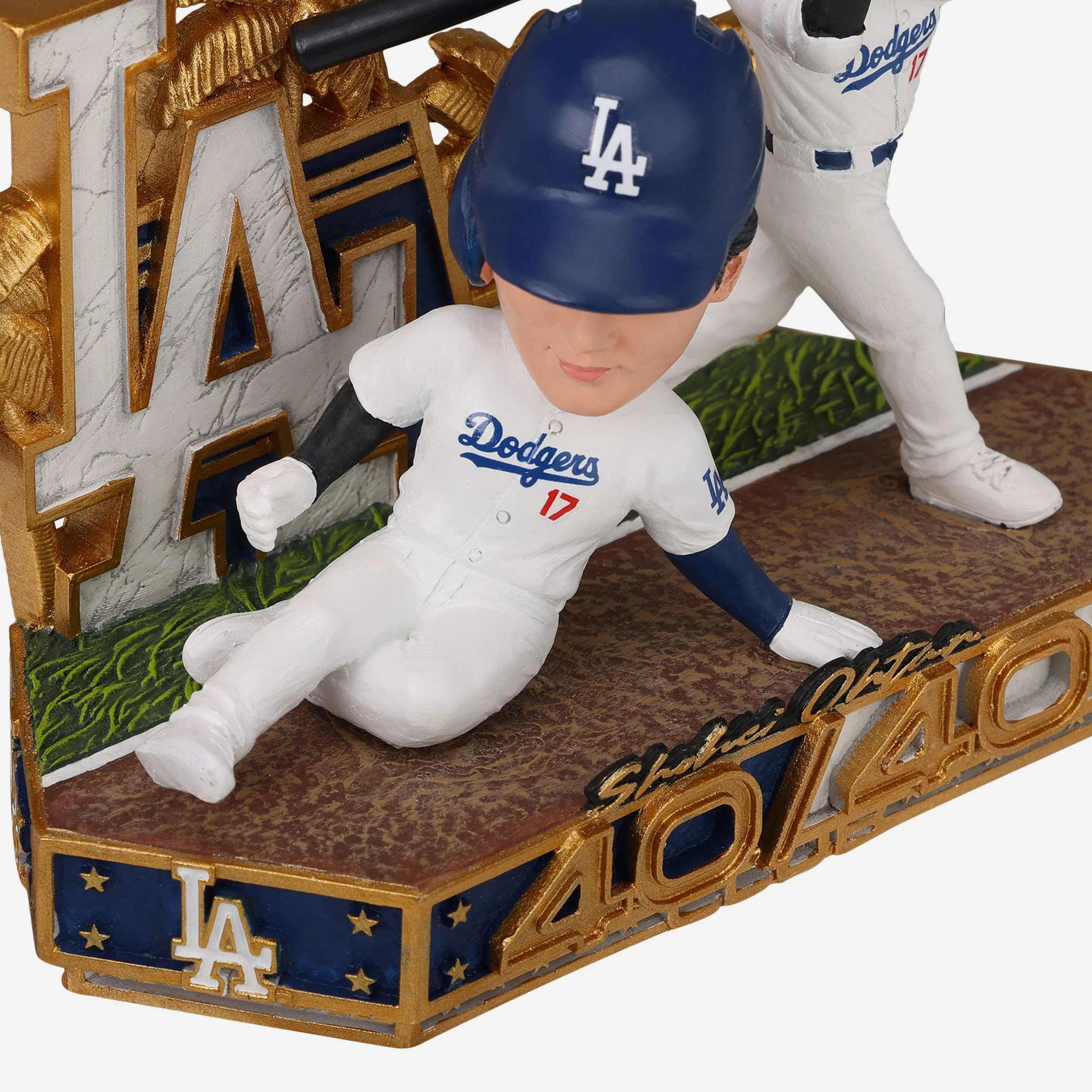 Shohei Ohtani Los Angeles Dodgers 40/40 Club Mini Scene Bobblehead - Image 3