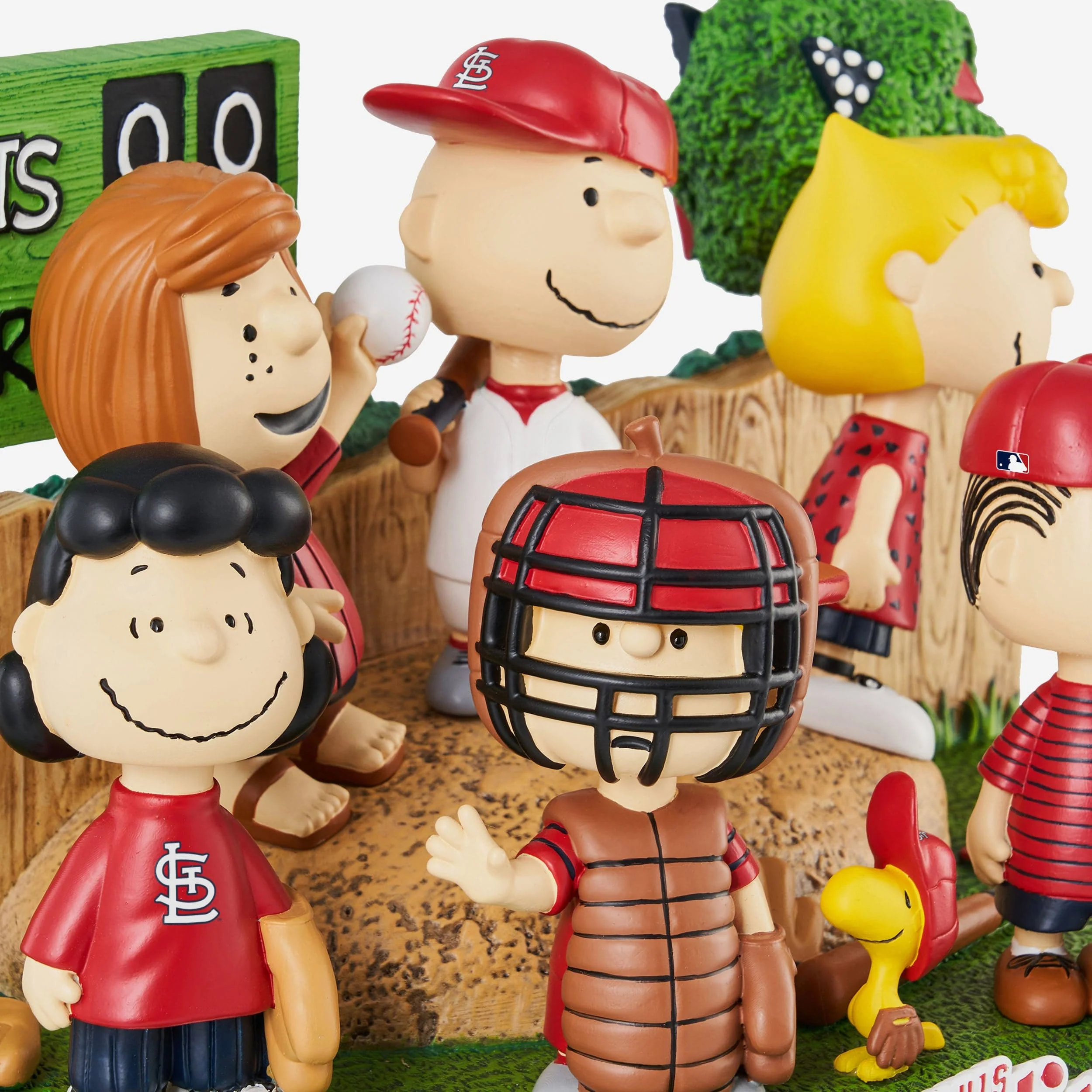 St Louis Cardinals Peanuts Gang Baseball Field Mini Bobblehead Scene - Image 2