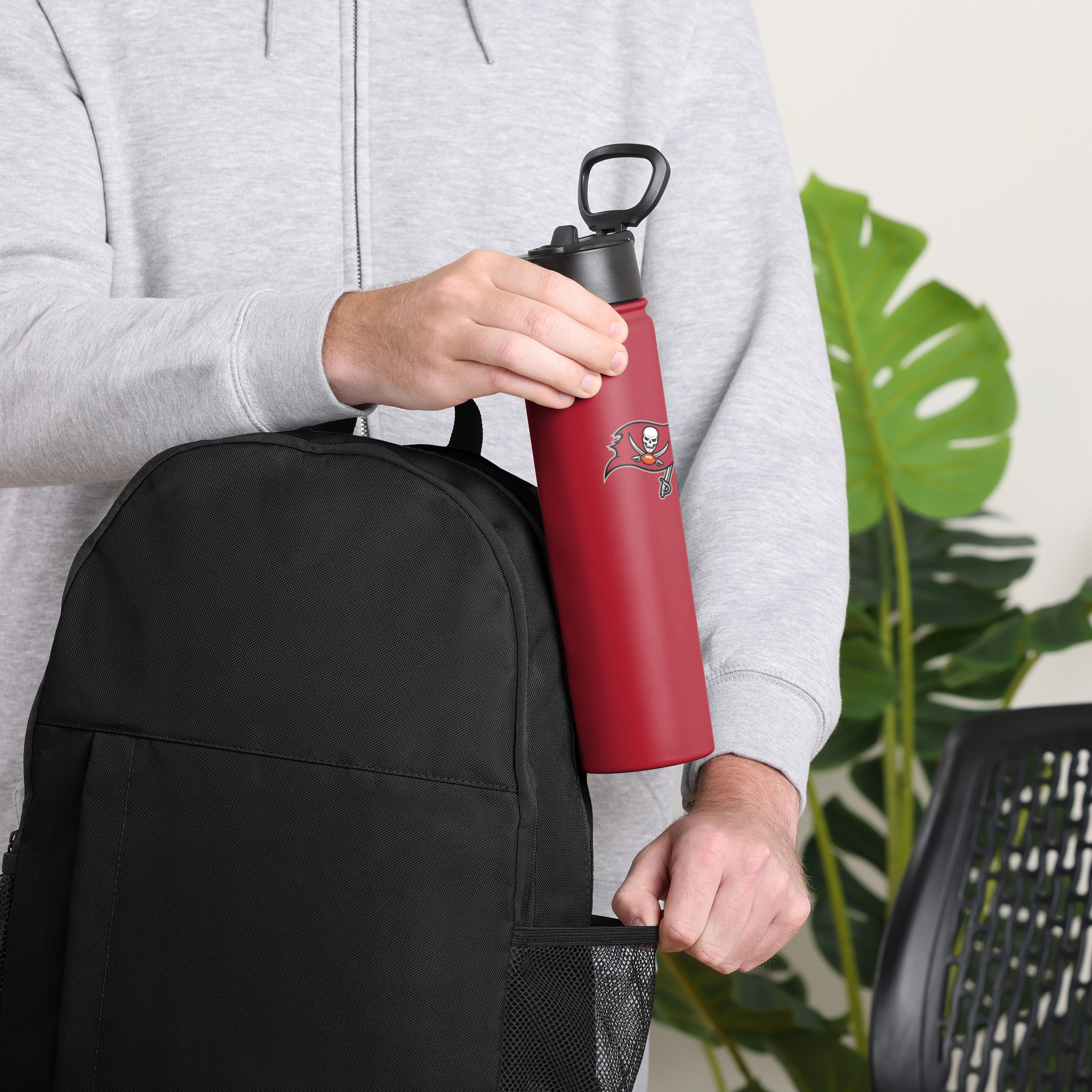 Tampa Bay Buccaneers Team Color Insulated Bottle - Image 4